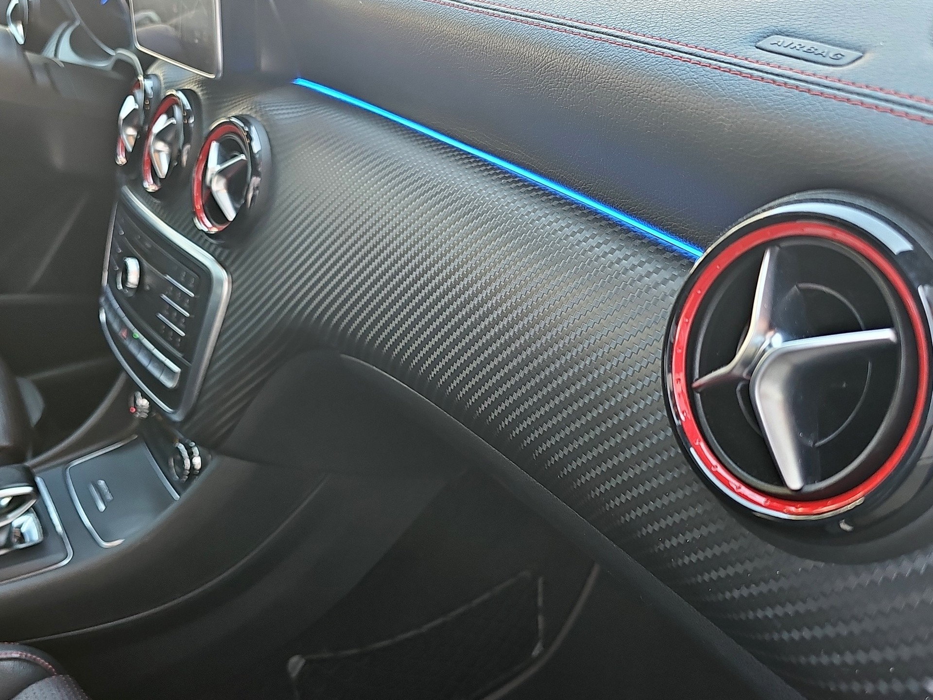 MERCEDES-BENZ A 45 AMG 4Matic Speedshift 7G-DCT-image-23