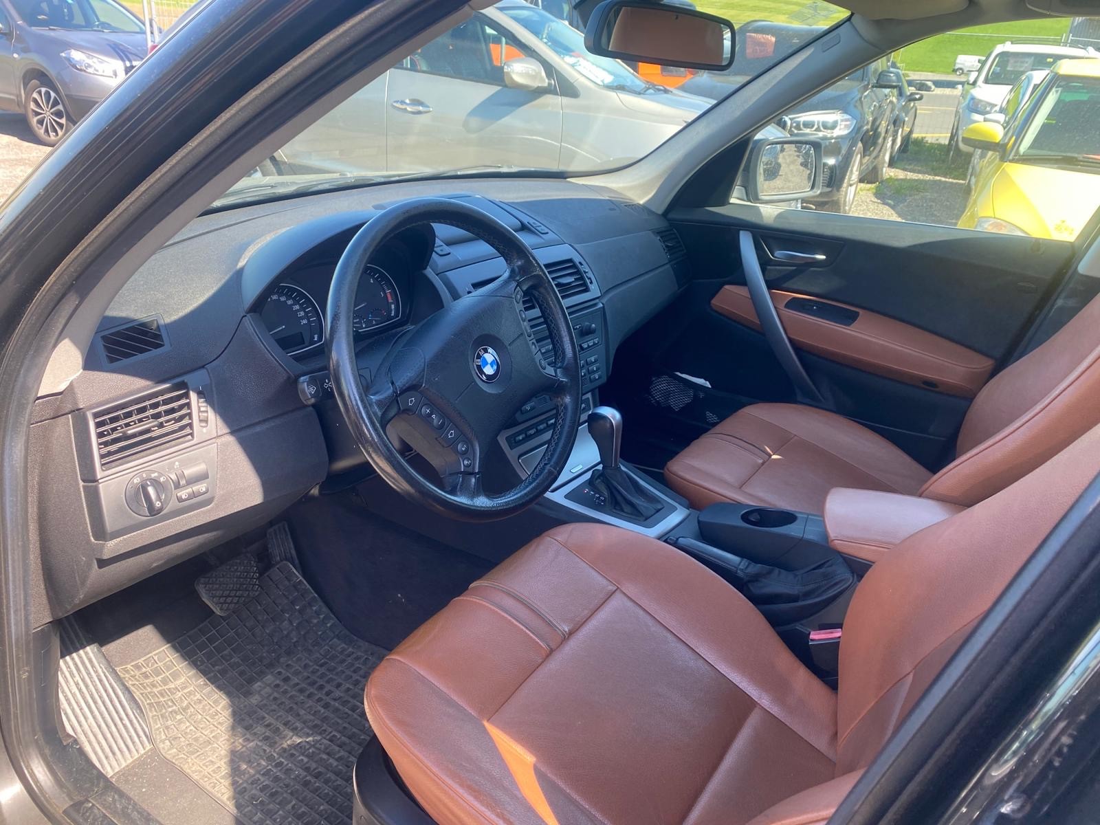 BMW X3 3.0d-image-9