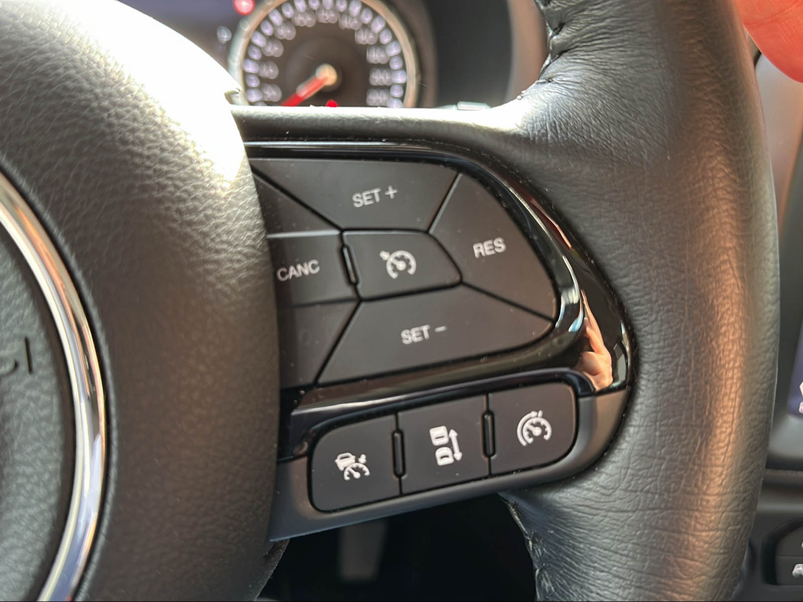 JEEP Renegade 1.5 MHEV Upland Plus-image-19