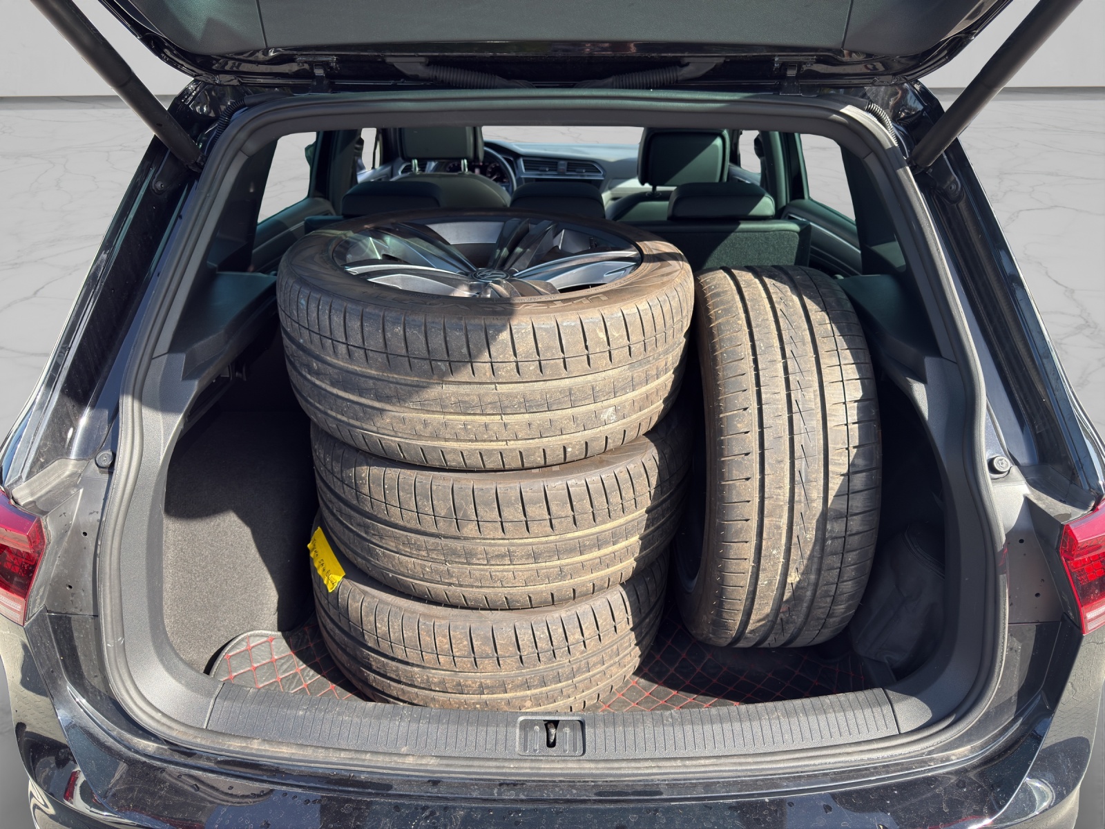 VW Tiguan 2.0TSI Highline 4Motion DSG-image-13