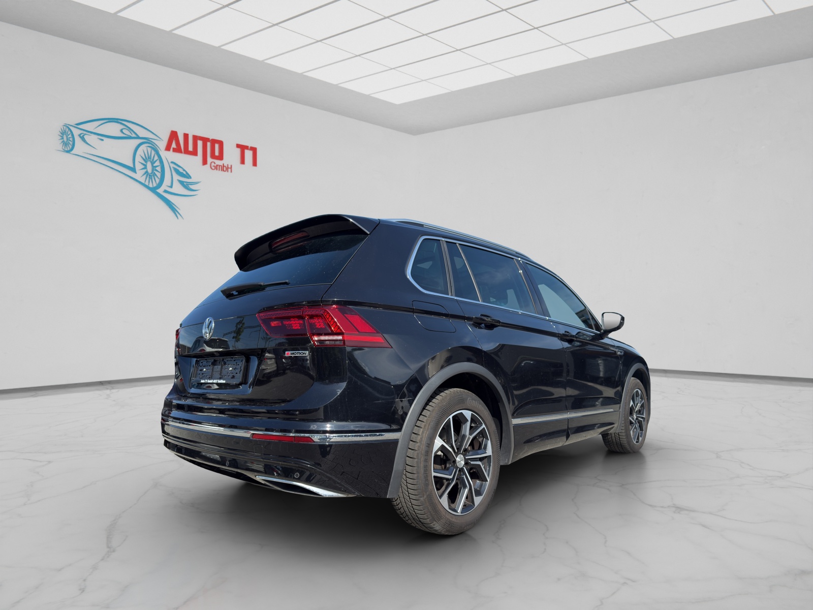 VW Tiguan 2.0TSI Highline 4Motion DSG-image-5
