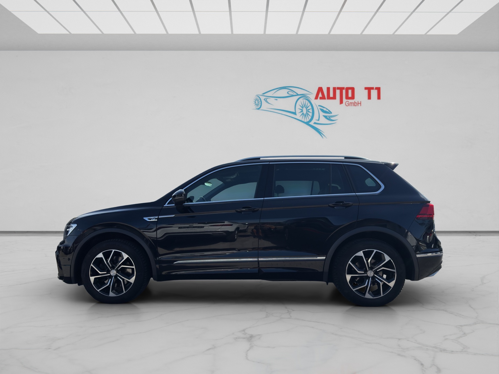 VW Tiguan 2.0TSI Highline 4Motion DSG-image-2