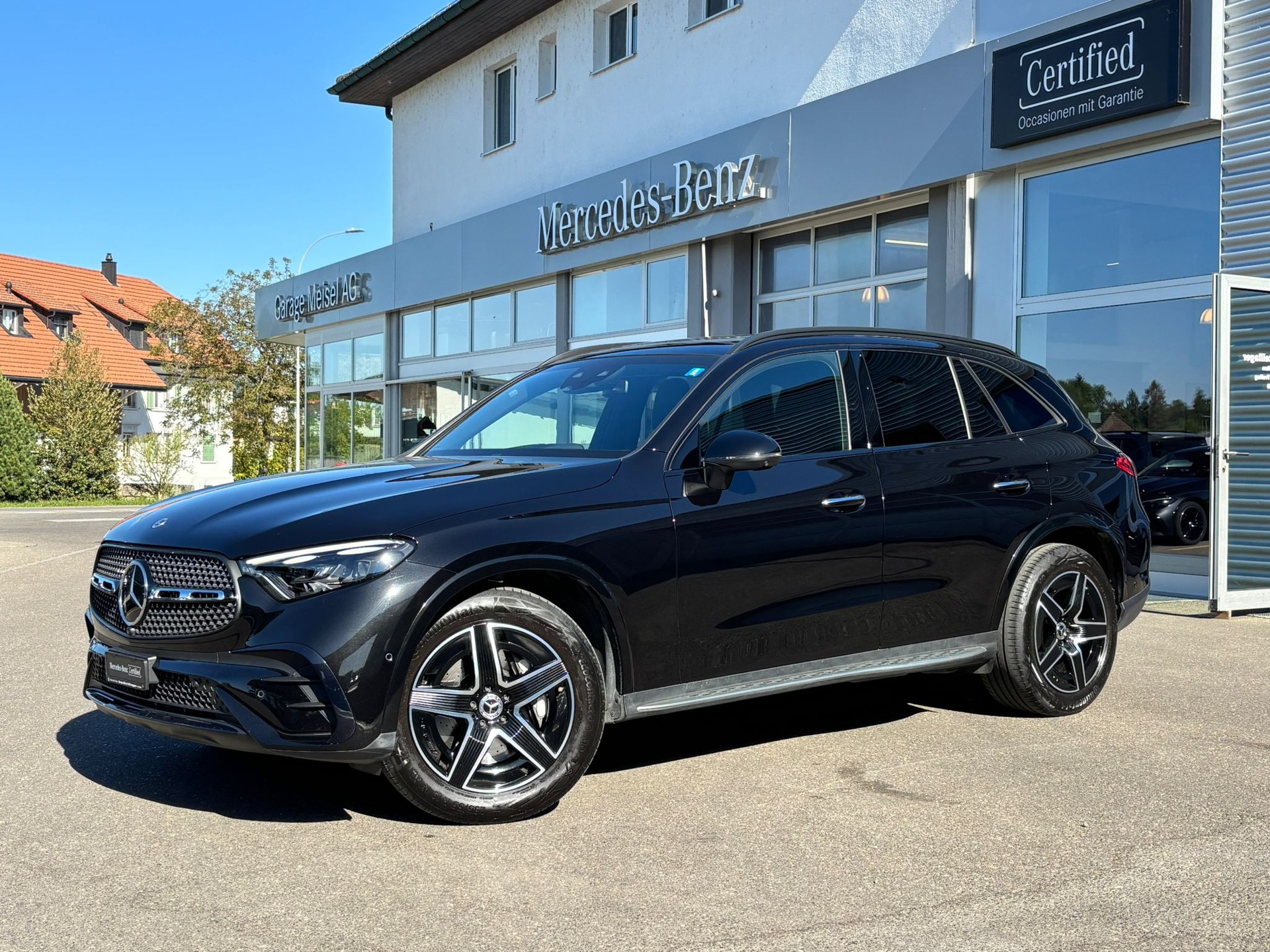 MERCEDES-BENZ GLC 220d AMG-Line 4Matic-image-0