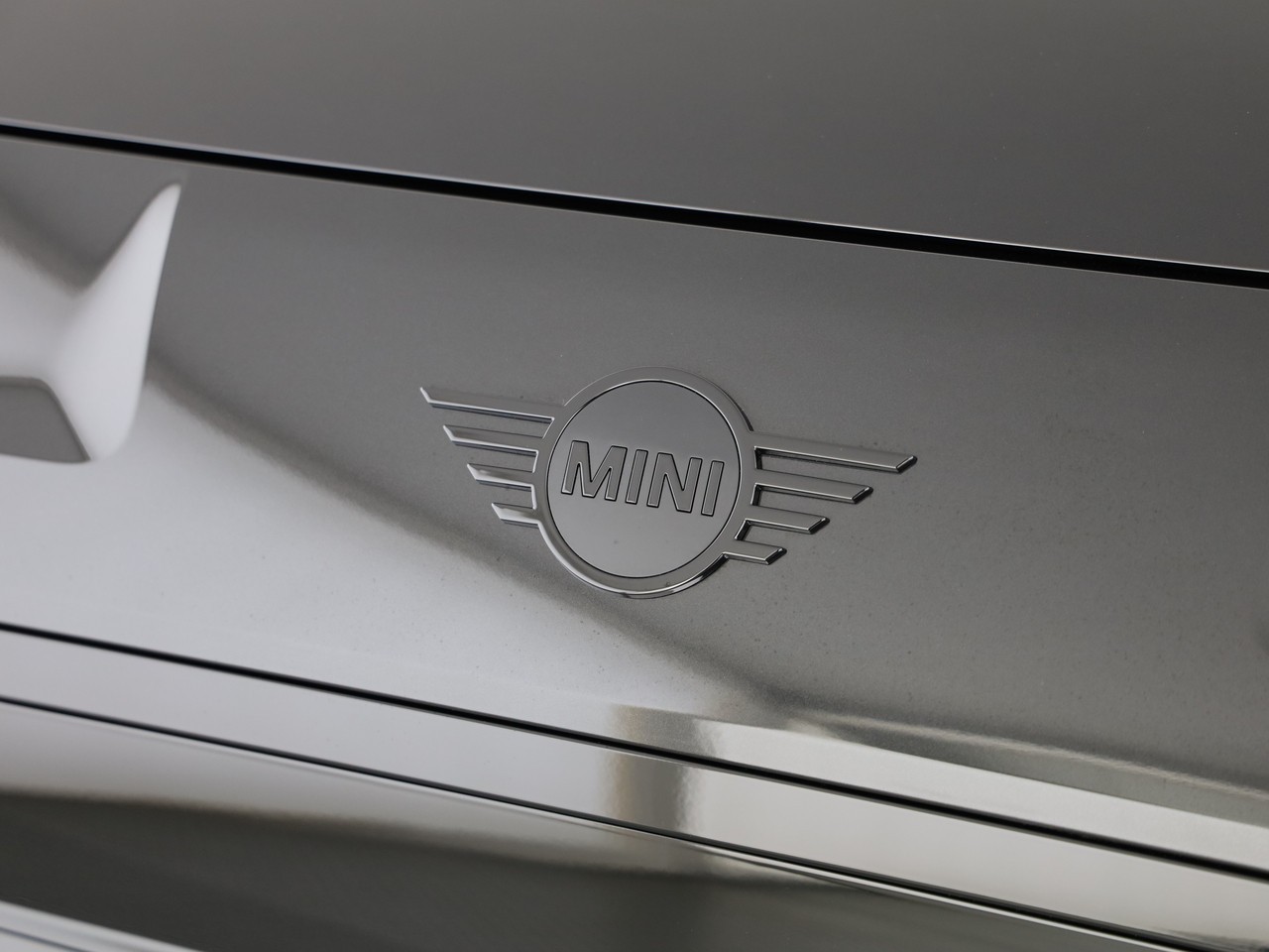 MINI Aceman E-image-7