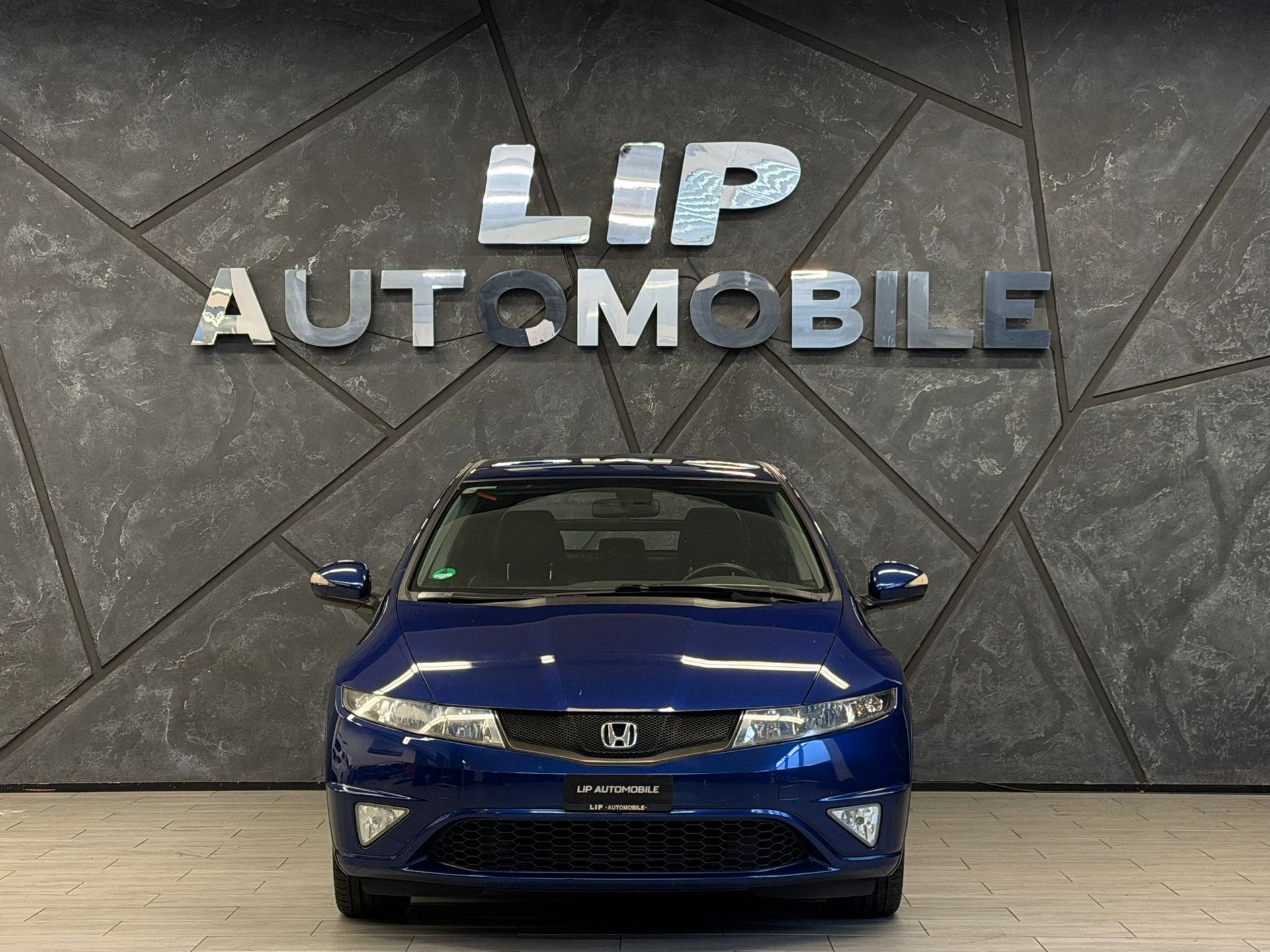 HONDA Civic 1.8i Evolution Automatic-image-1