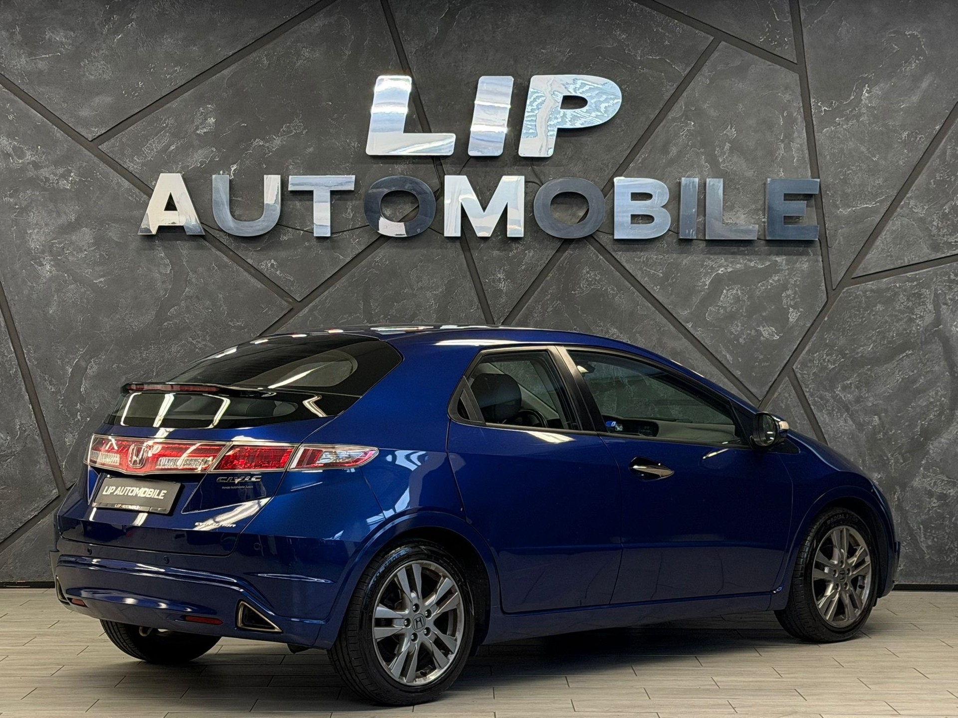 HONDA Civic 1.8i Evolution Automatic-image-5