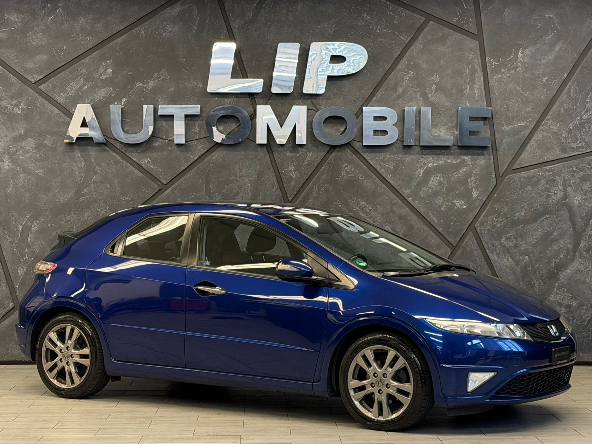 HONDA Civic 1.8i Evolution Automatic-image-2
