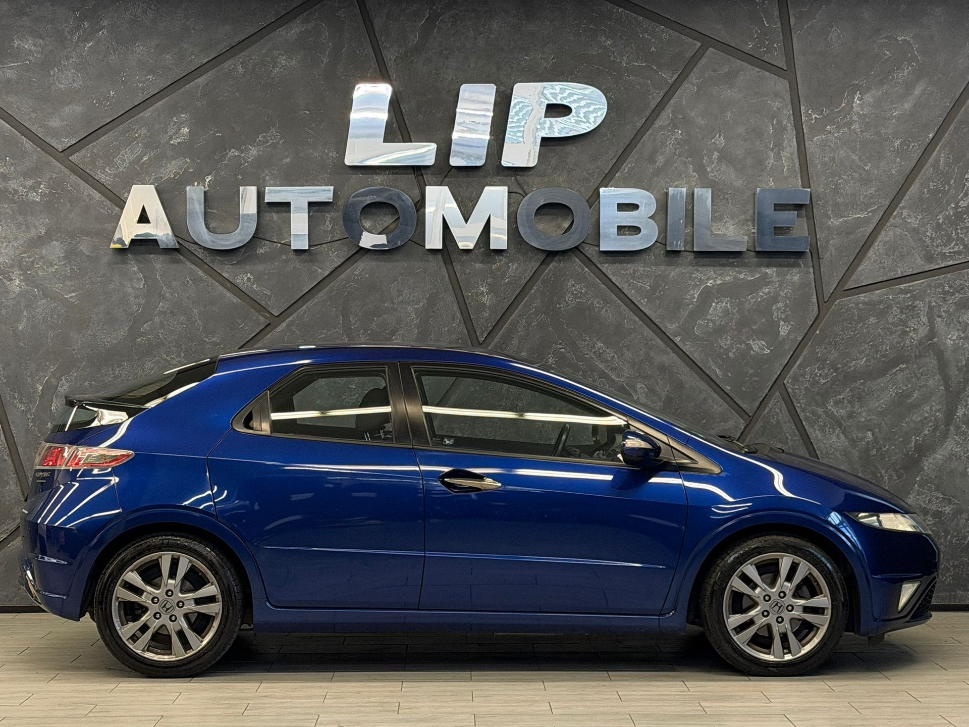 HONDA Civic 1.8i Evolution Automatic-image-3