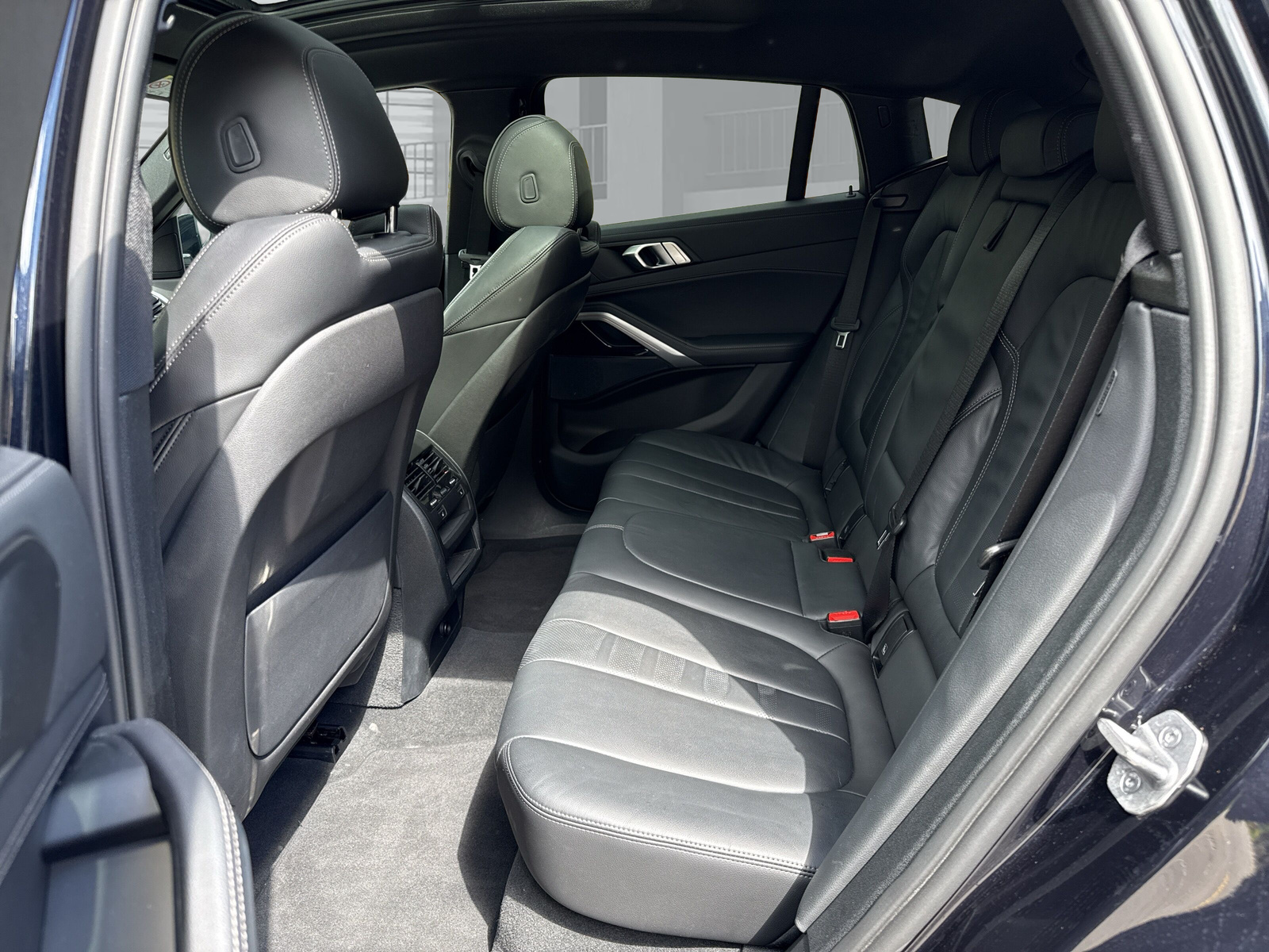 BMW X6 M50i Steptronic M Sport-image-10