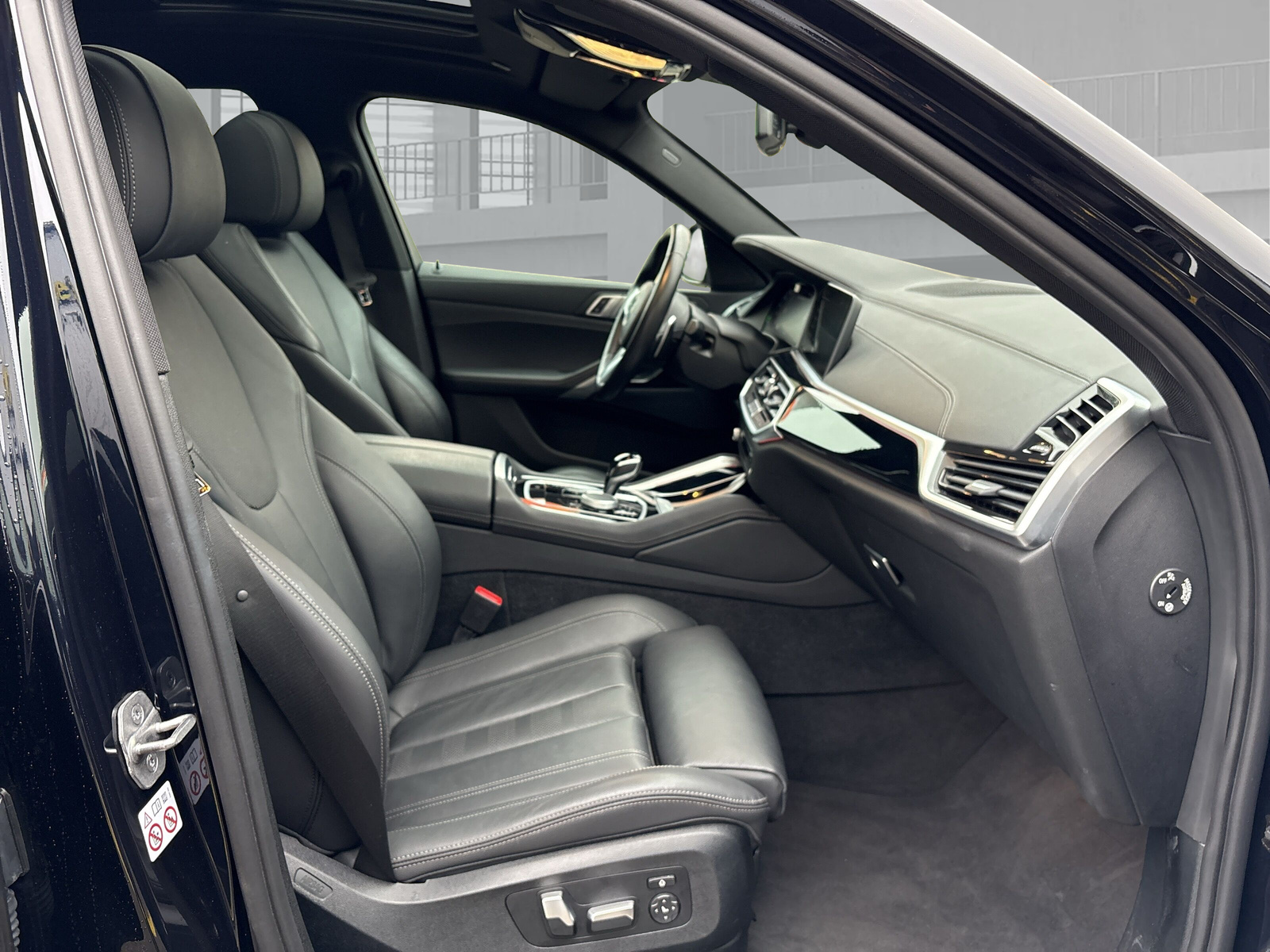 BMW X6 M50i Steptronic M Sport-image-24