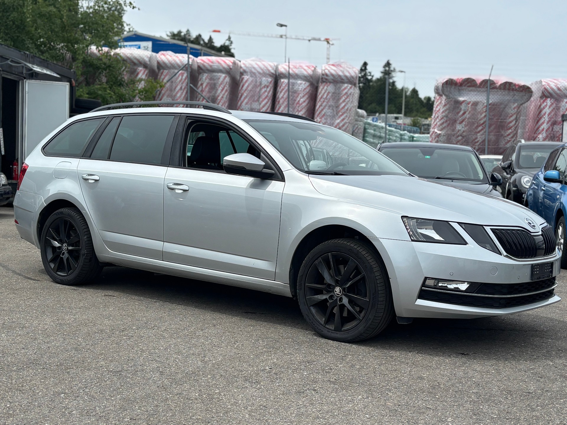 SKODA Octavia Combi 2.0 TSI Clever 4x4 DSG-showroom-element-2