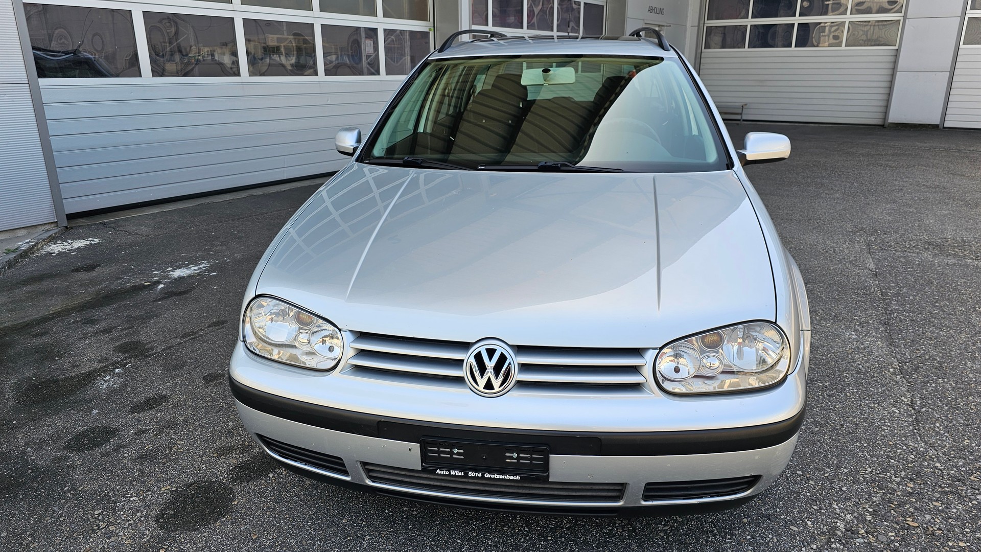 VW Golf 1.6 Comfortline Automatic-image-1