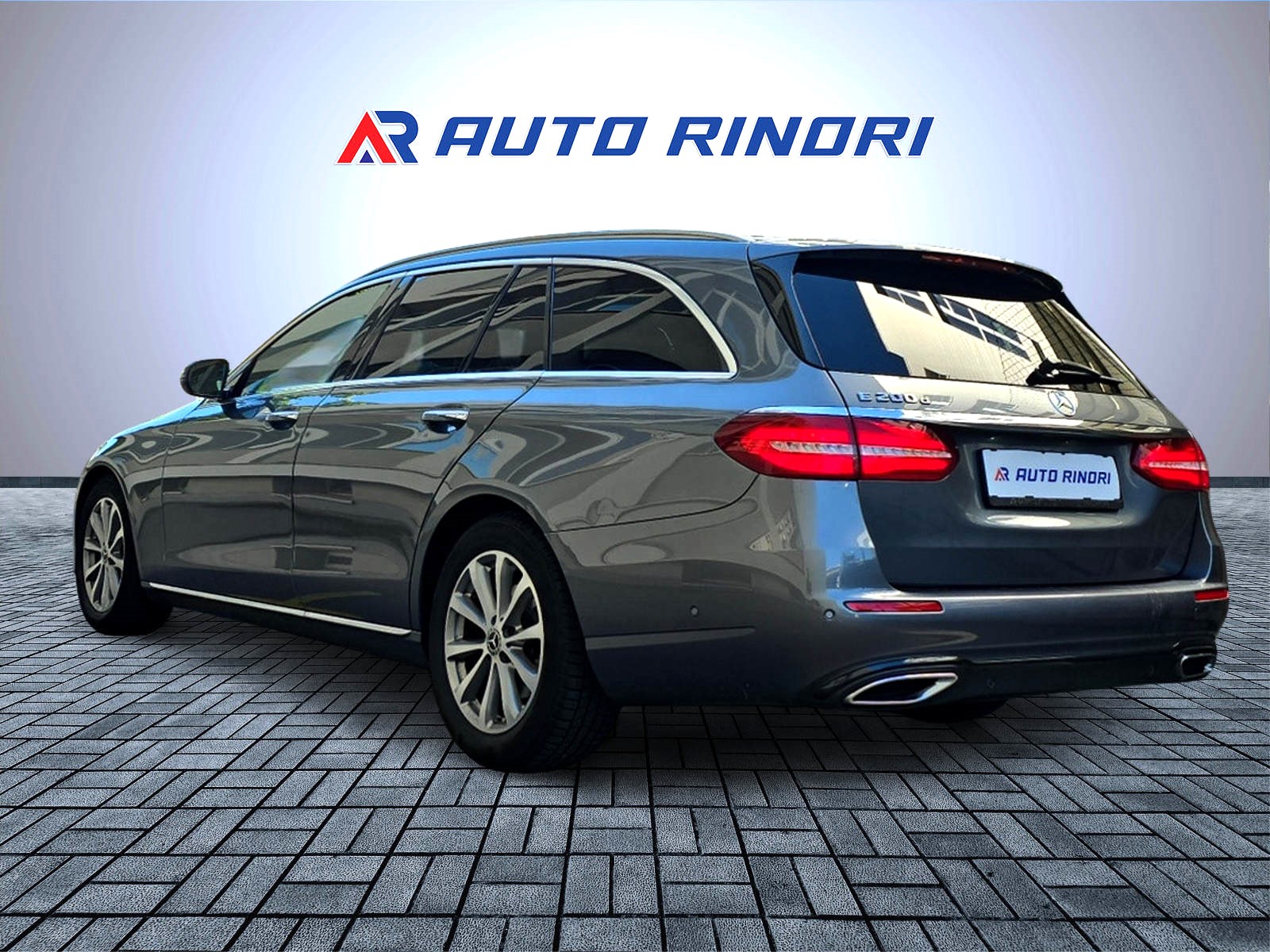 MERCEDES-BENZ E 200 d Avantgarde 9G-Tronic-image-2