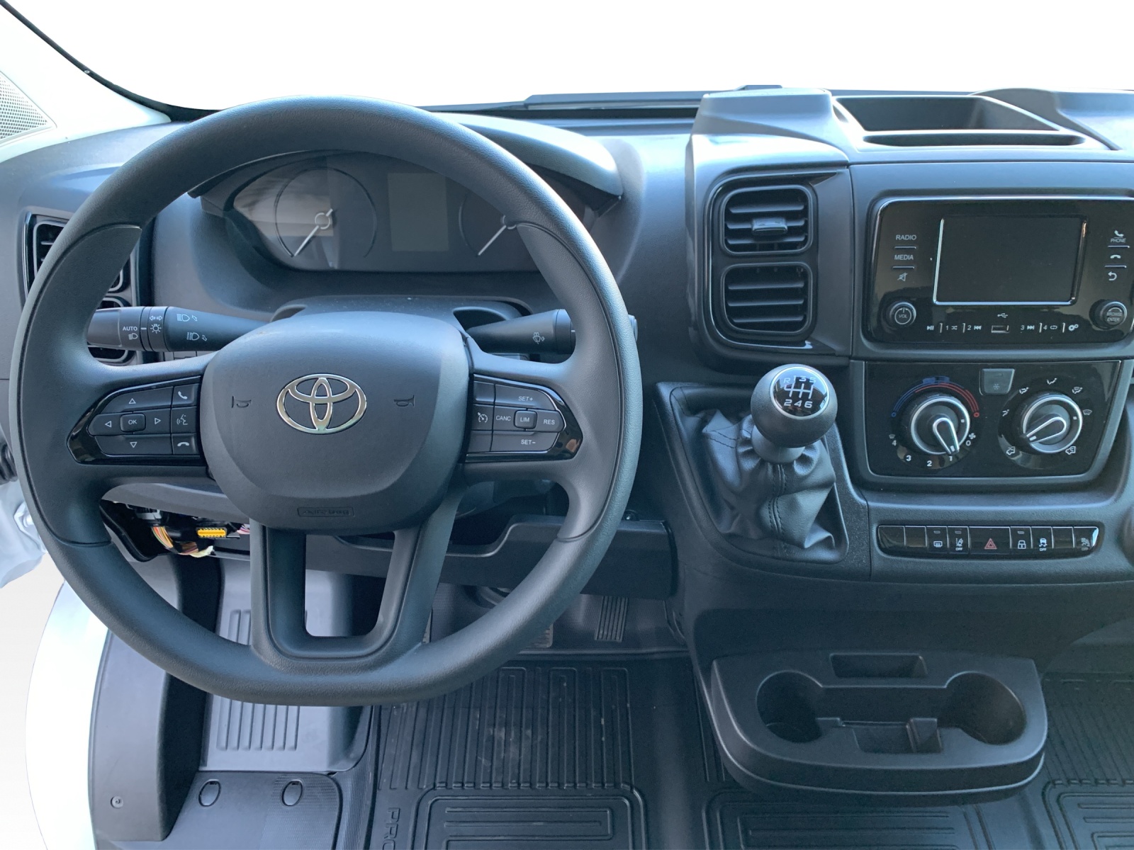 TOYOTA PROACE MAX Van 3.5 L2H2 2.2 D Active-image-5