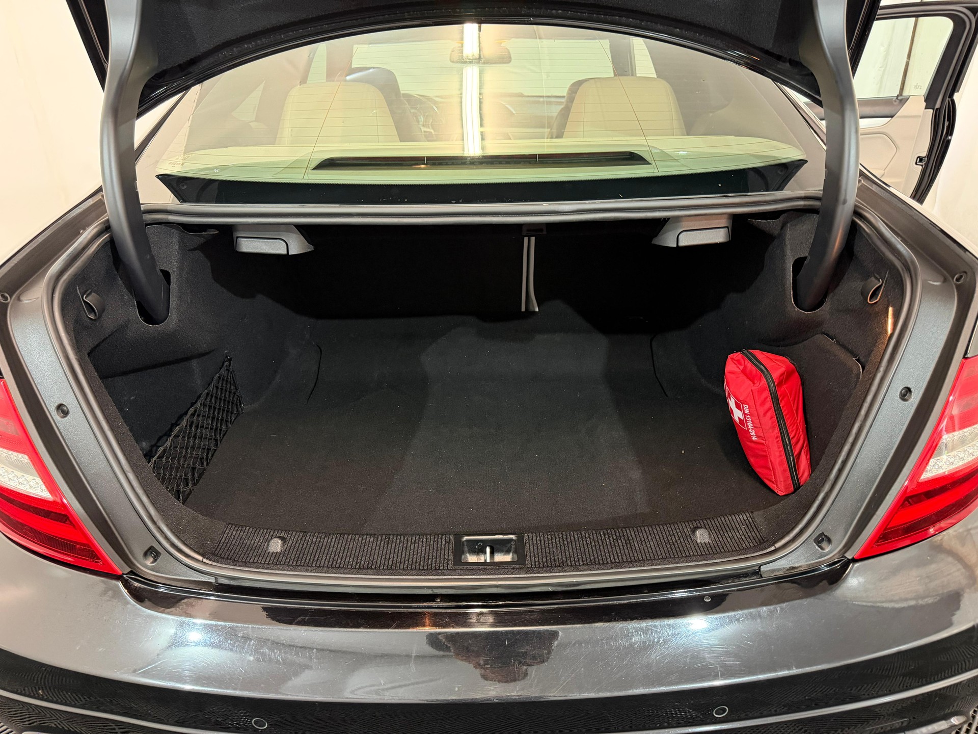 MERCEDES-BENZ C 250 BlueEF Coupé-image-10