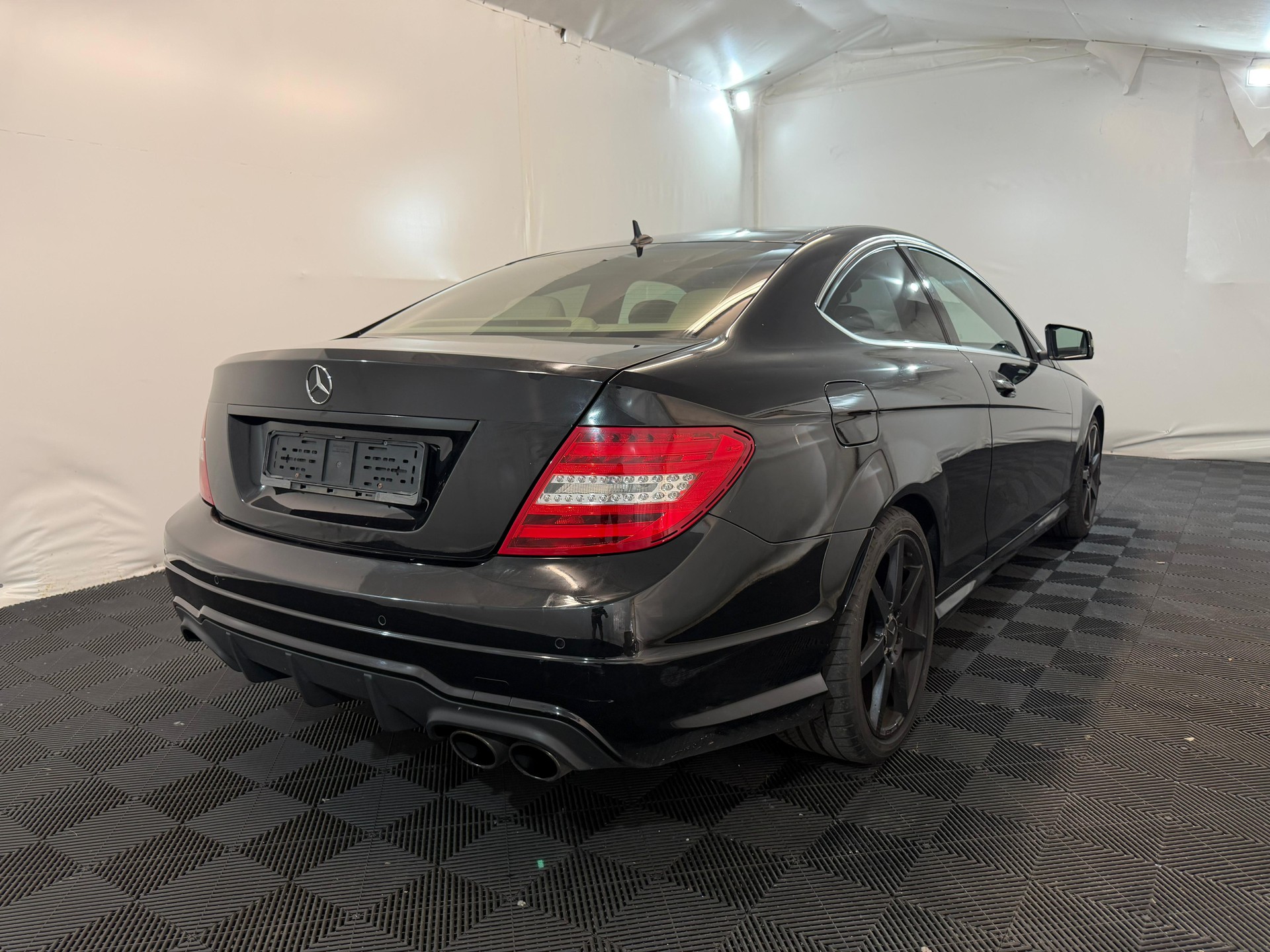 MERCEDES-BENZ C 250 BlueEF Coupé-image-5