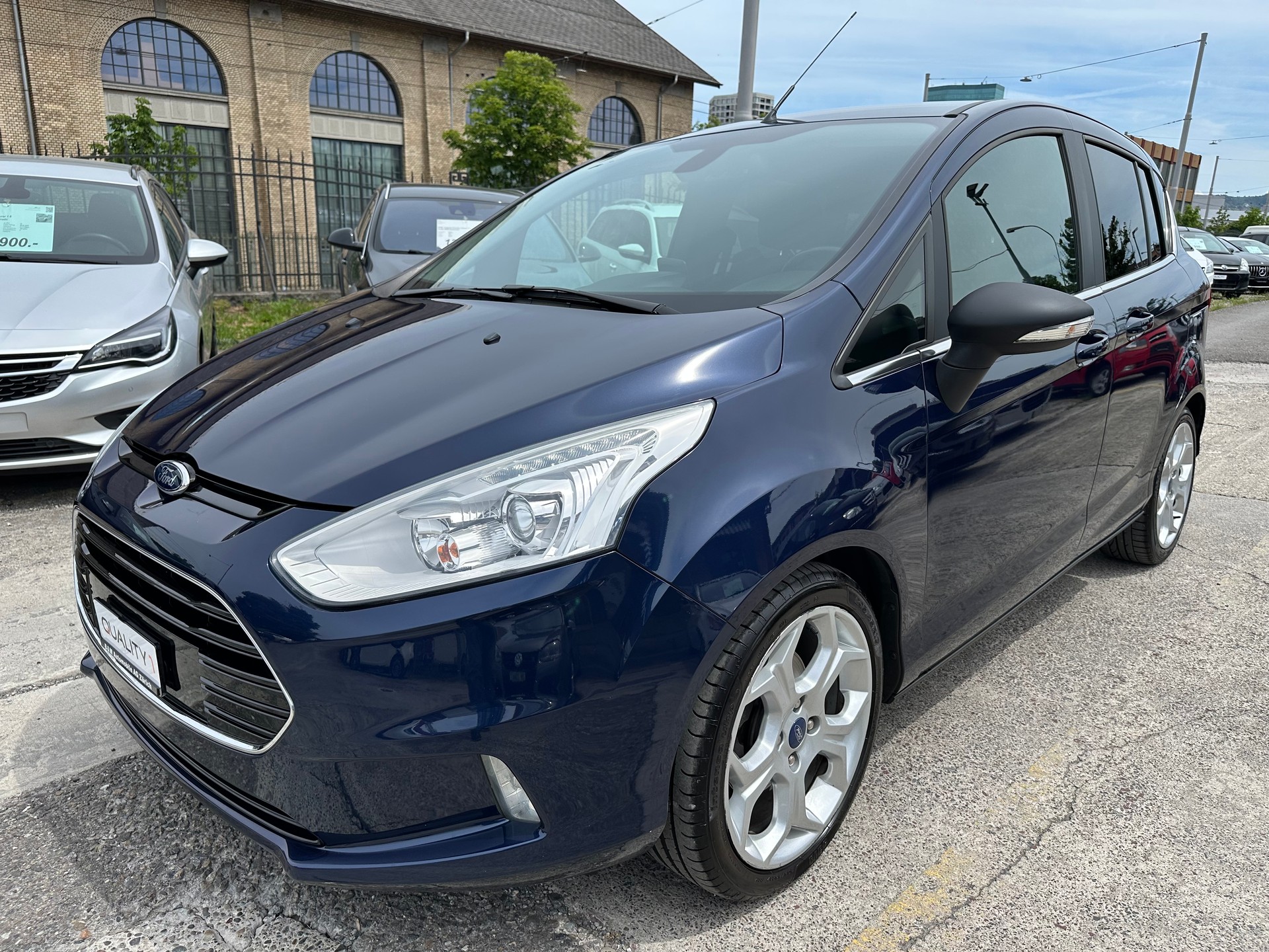FORD B-Max 1.0 SCTi Titanium-image-0