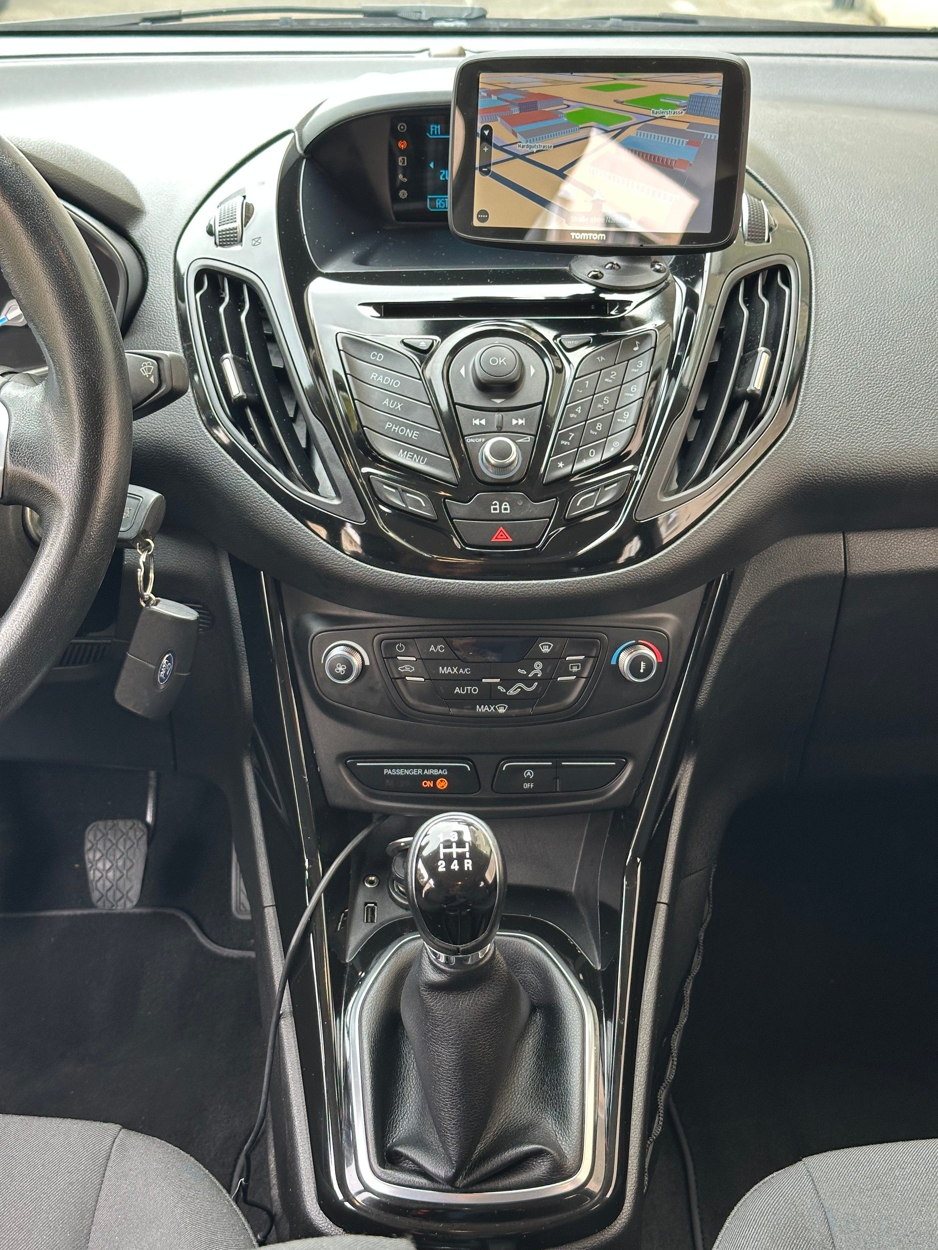 FORD B-Max 1.0 SCTi Titanium-image-17