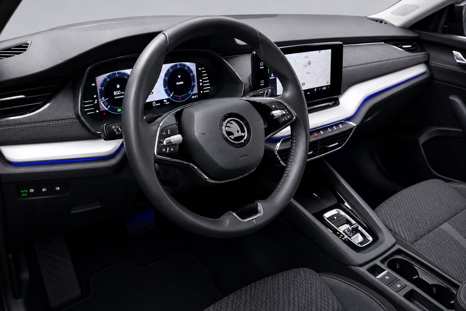 SKODA Octavia Combi 2.0 TDI 150 Style DSG-image-13