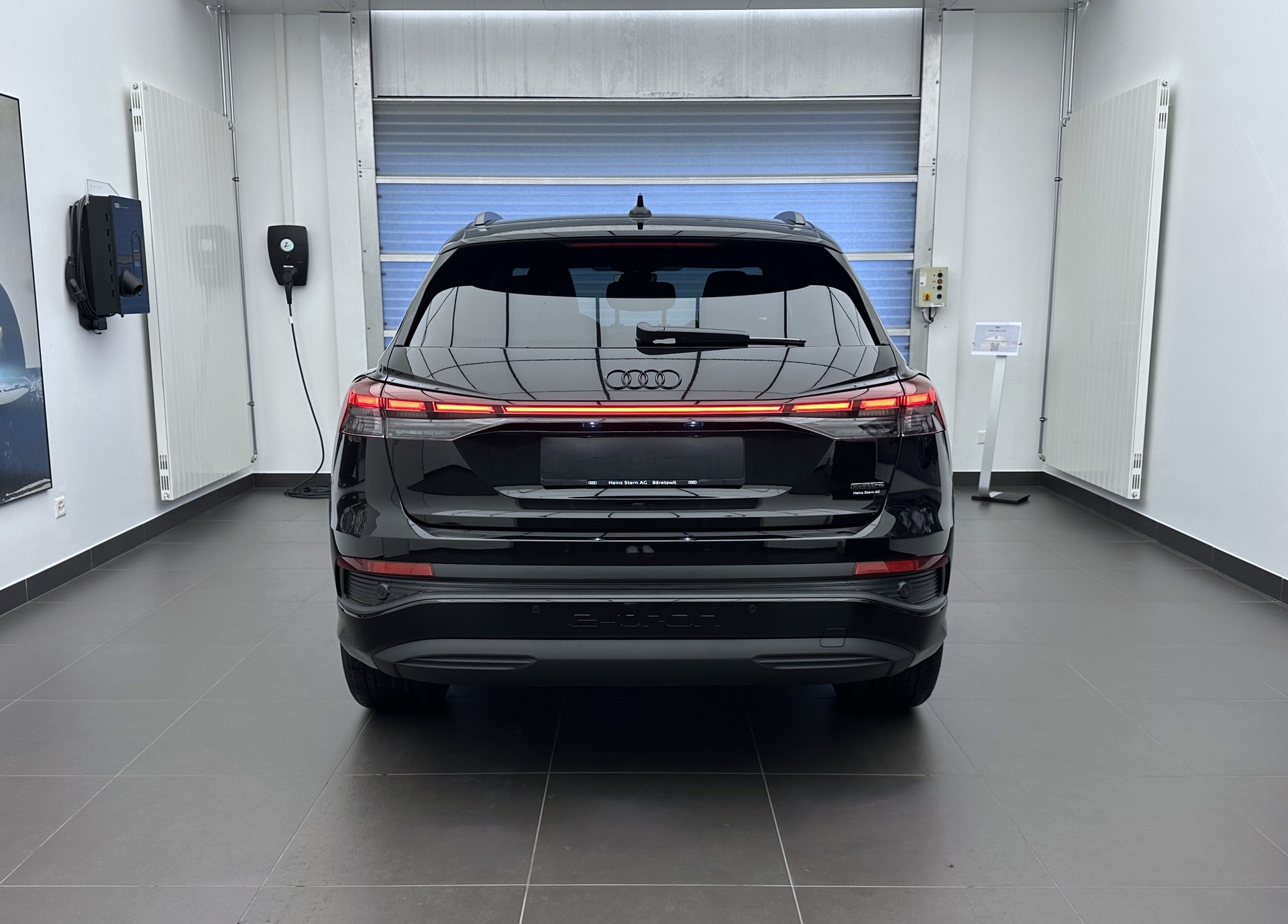 AUDI Q4 e-tron 45 Attraction quattro-image-24
