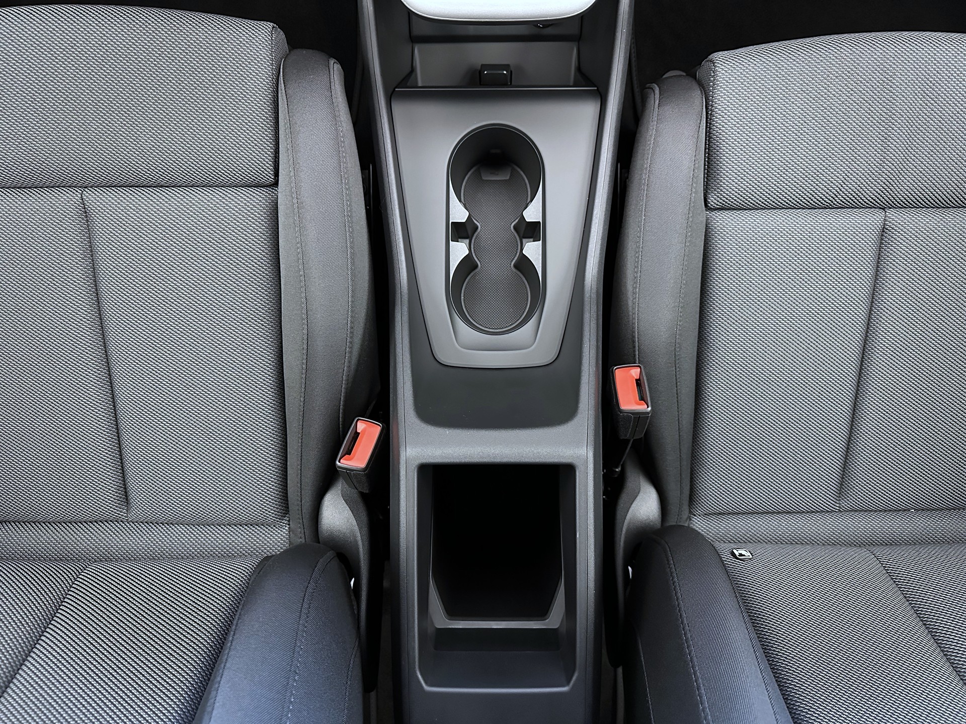 AUDI Q4 e-tron 45 Attraction quattro-image-11