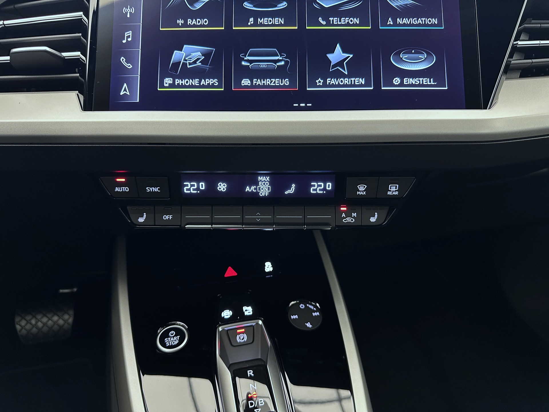 AUDI Q4 e-tron 45 Attraction quattro-image-14