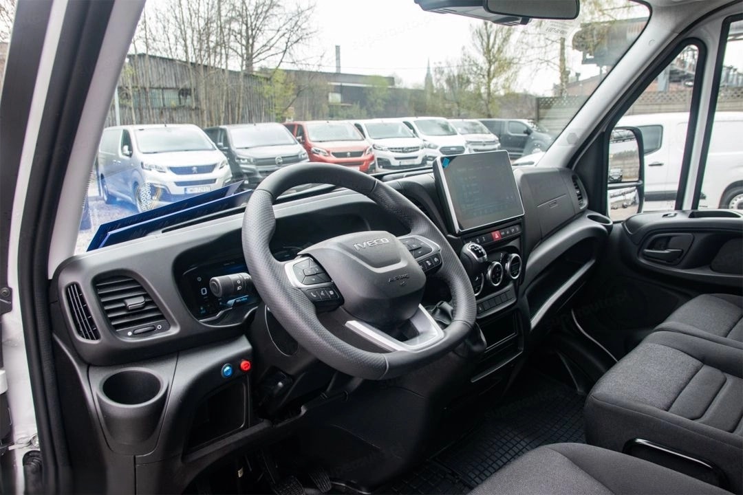 IVECO 35 S 18H V Kofferumbau-image-8