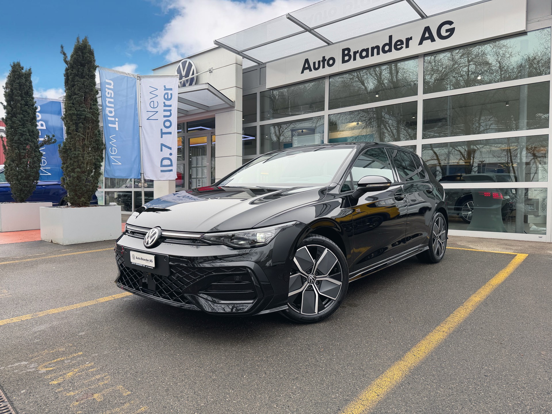 VW Golf 2.0 TSI R-Line DSG 4 Motion-image-0