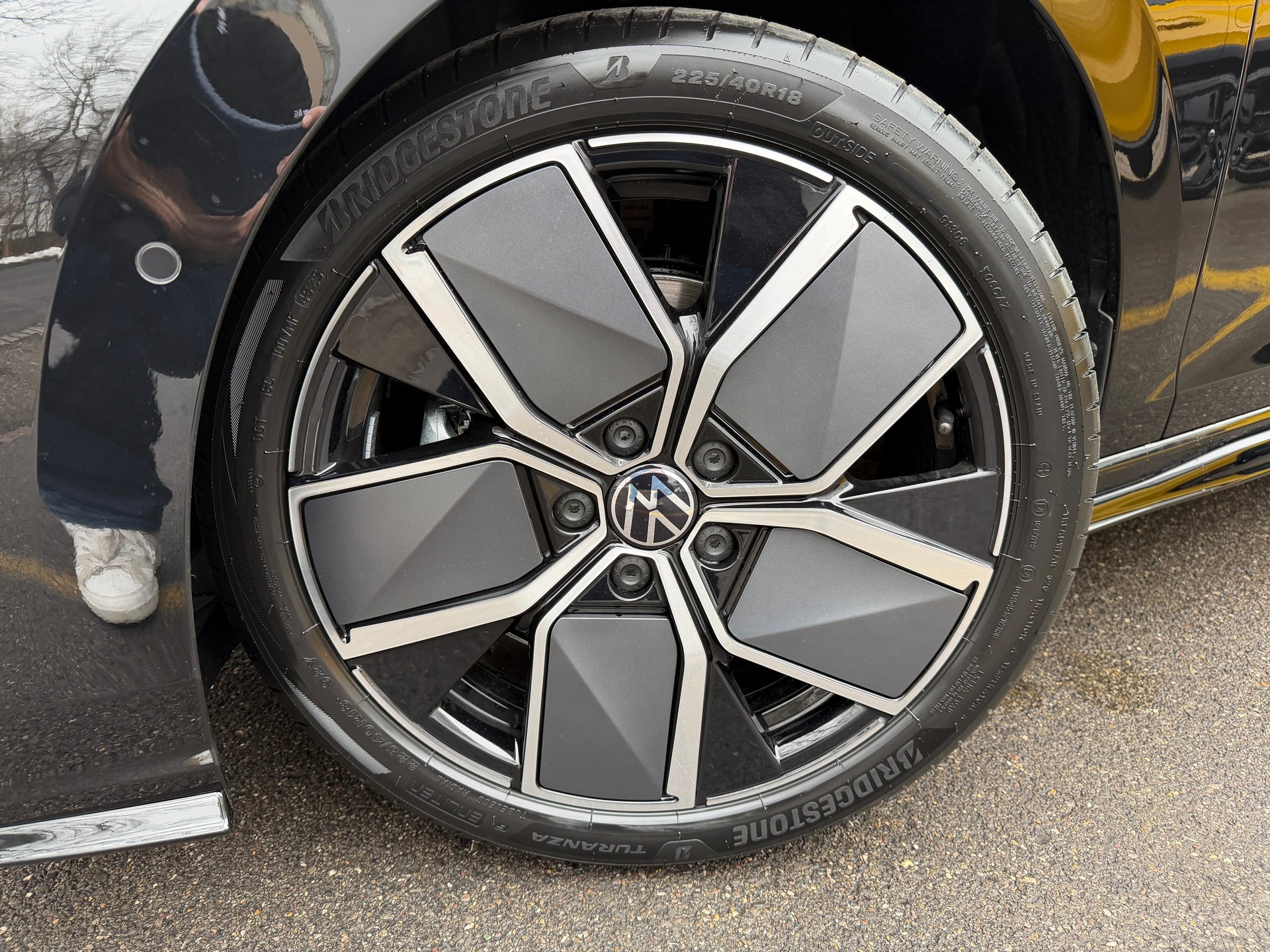 VW Golf 2.0 TSI R-Line DSG 4 Motion-image-7