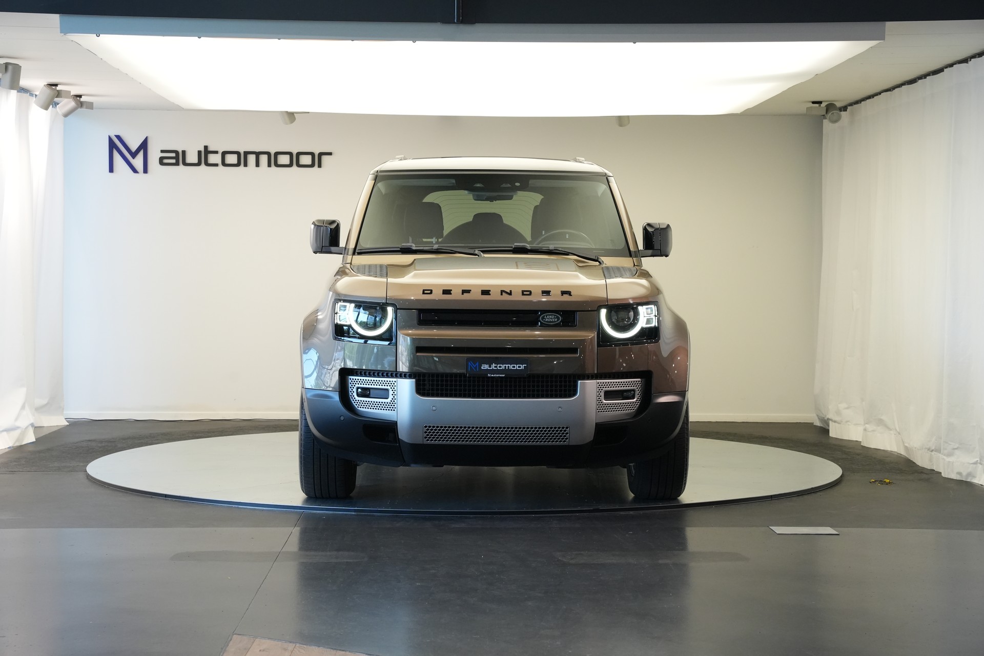 LAND ROVER Defender 110 D240 SD4 First Edition AT8 *CH-Fahrzeug*-showroom-element-1