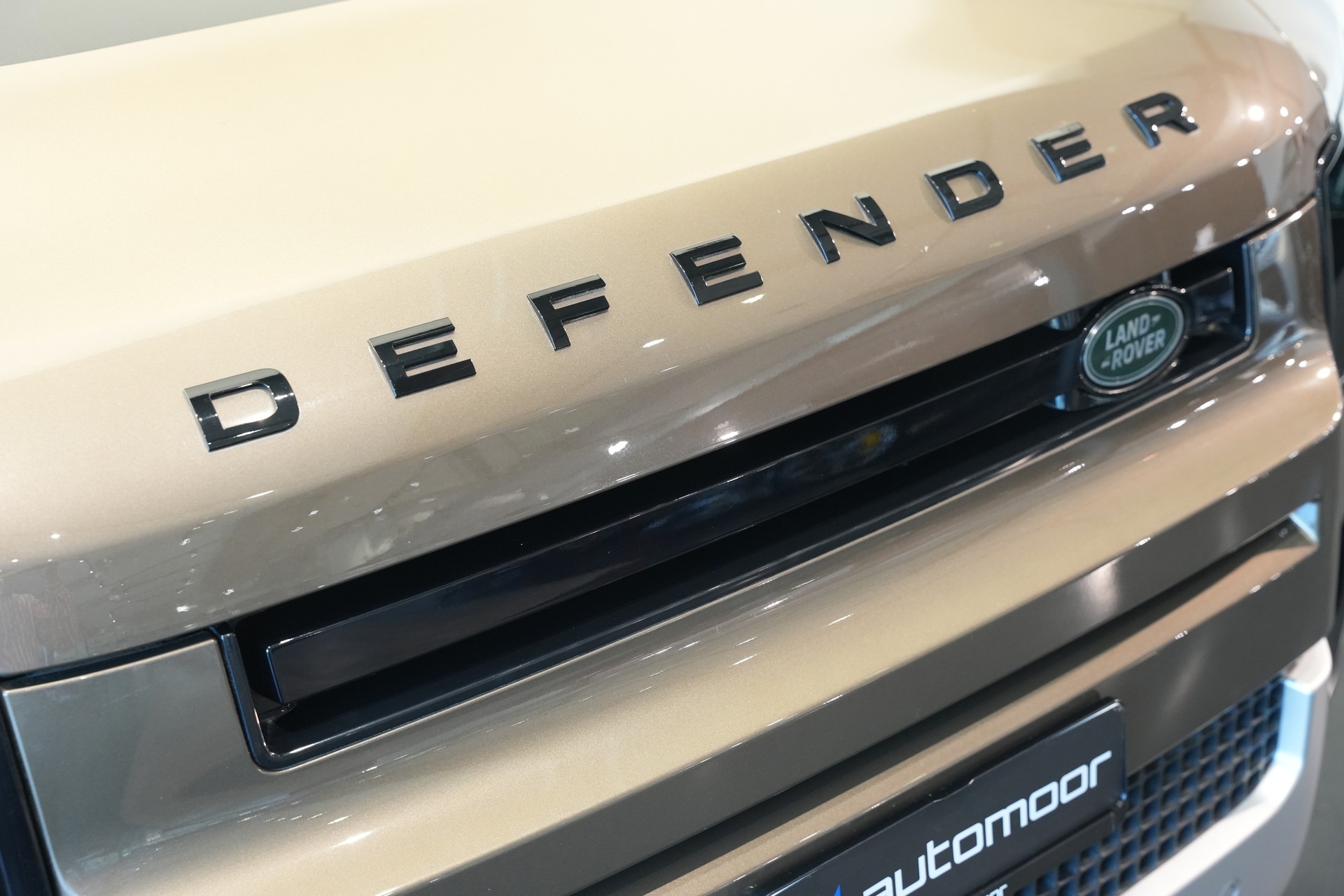 LAND ROVER Defender 110 D240 SD4 First Edition AT8 *CH-Fahrzeug*-image-44