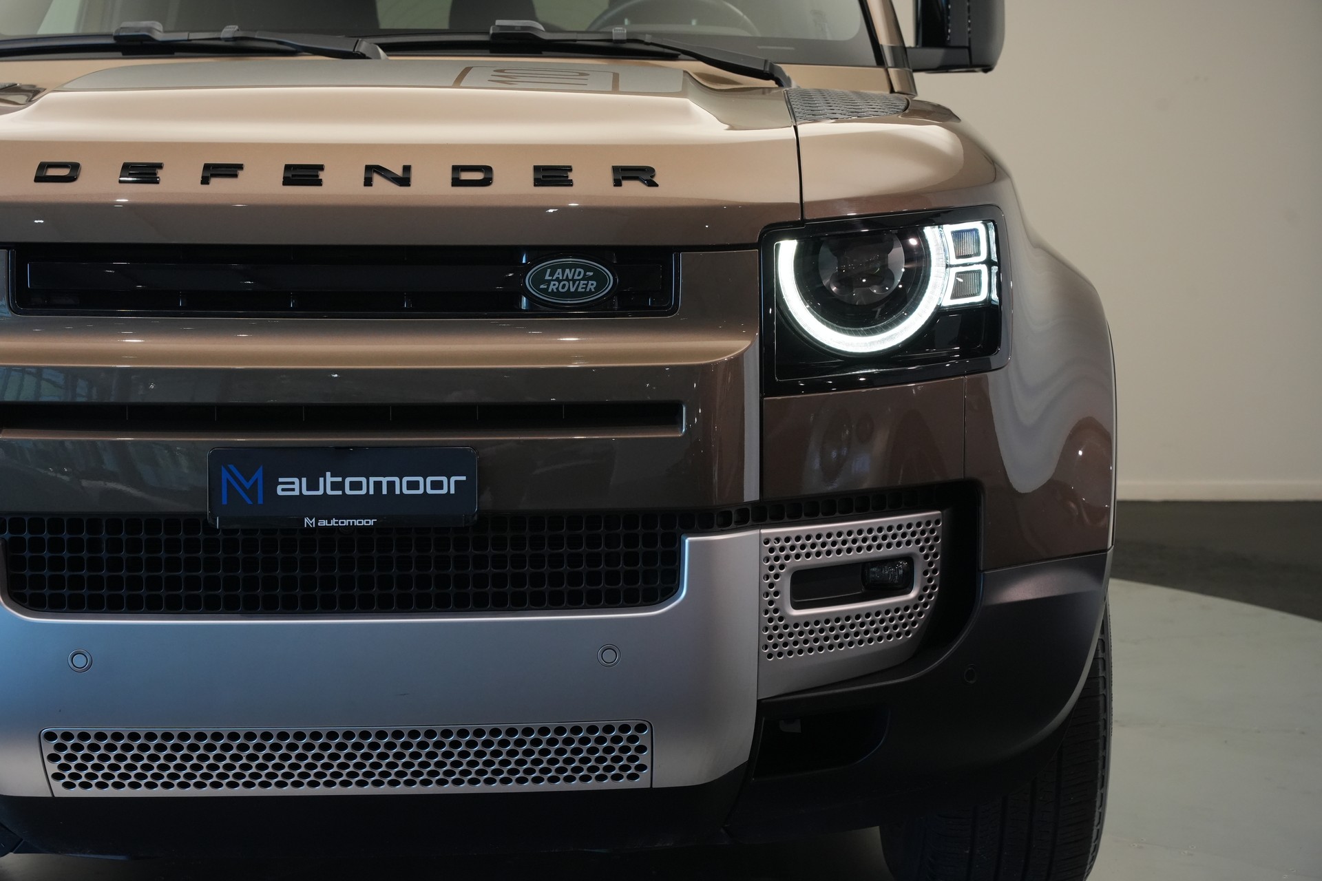 LAND ROVER Defender 110 D240 SD4 First Edition AT8 *CH-Fahrzeug*-image-32