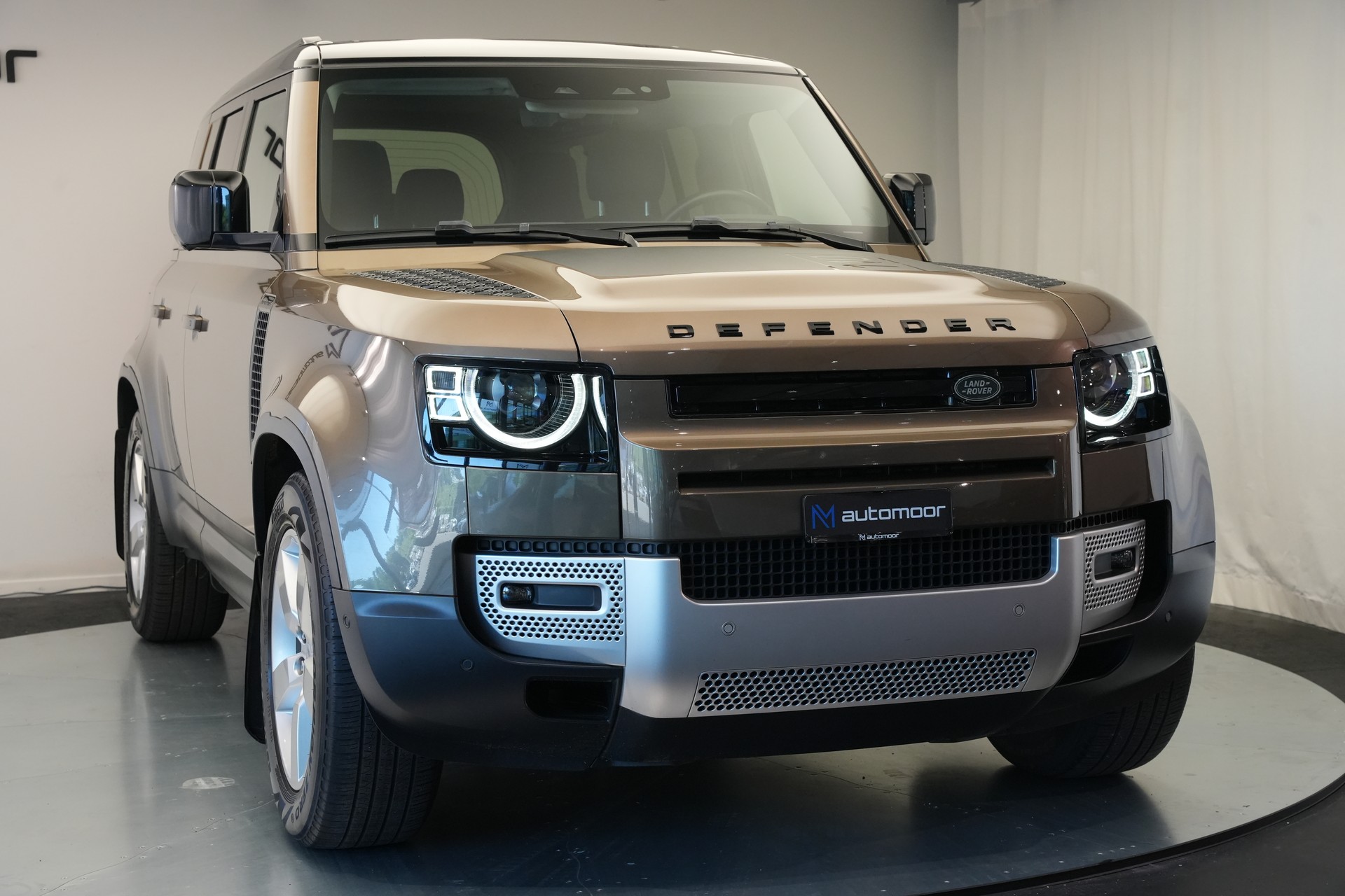 LAND ROVER Defender 110 D240 SD4 First Edition AT8 *CH-Fahrzeug*-image-33