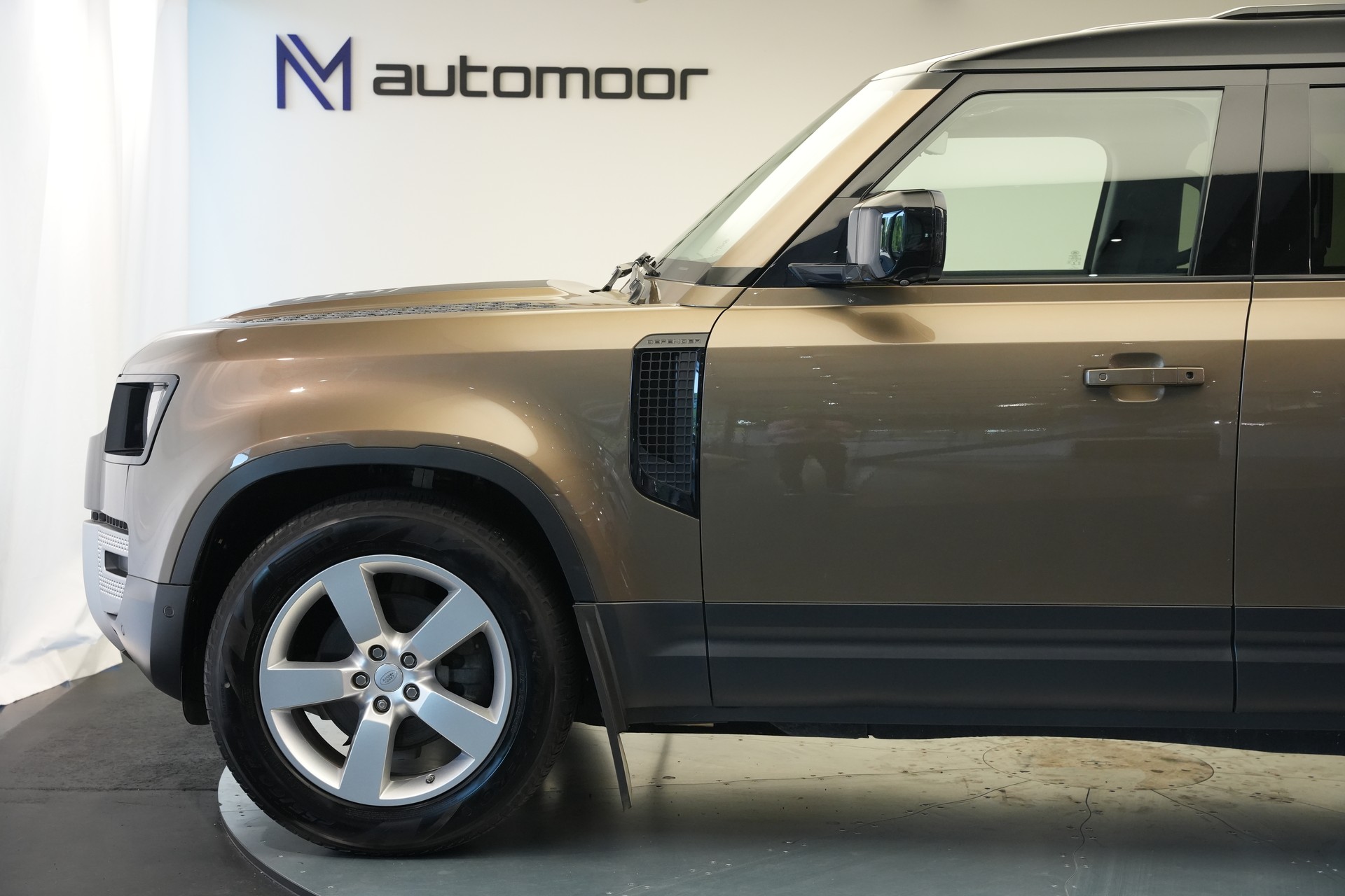 LAND ROVER Defender 110 D240 SD4 First Edition AT8 *CH-Fahrzeug*-image-35