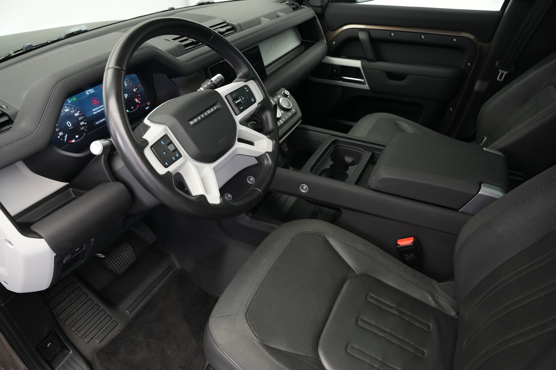 LAND ROVER Defender 110 D240 SD4 First Edition AT8 *CH-Fahrzeug*-image-10