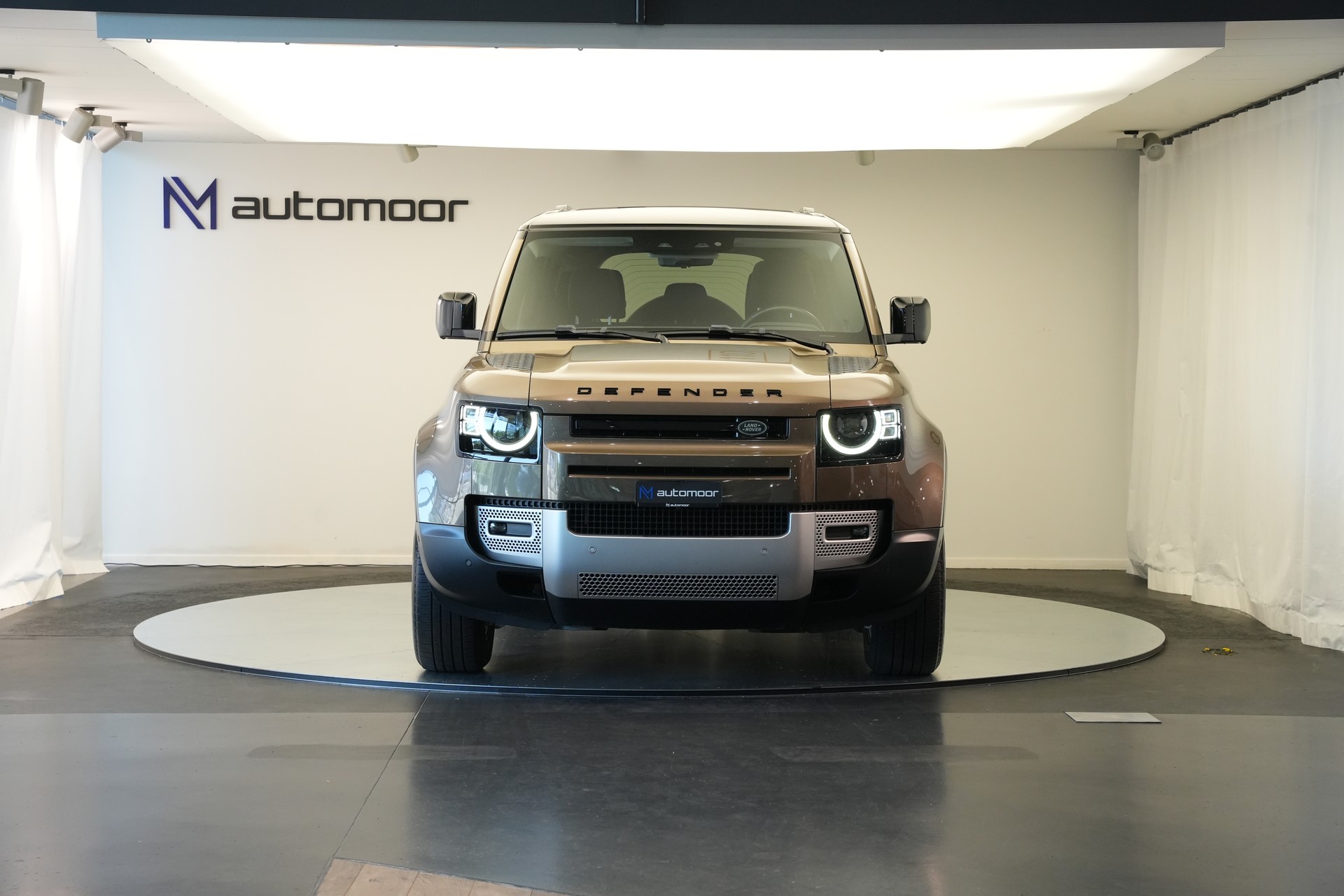 LAND ROVER Defender 110 D240 SD4 First Edition AT8 *CH-Fahrzeug*-image-7
