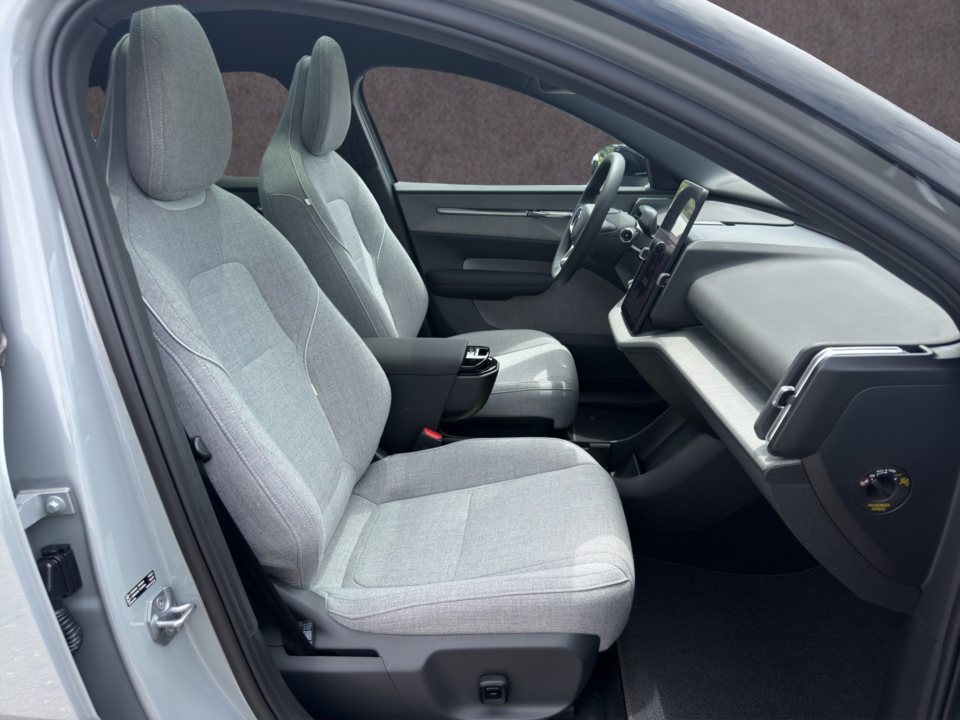 VOLVO EX30 E60 Twin Ultra Performance AWD-image-15