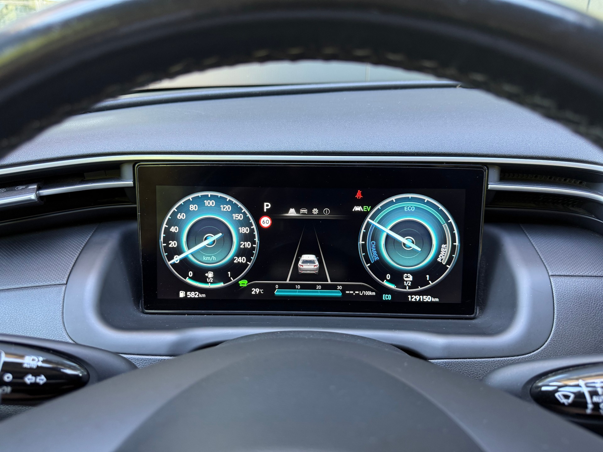 HYUNDAI Tucson 1.6 TGDI HEV Origo 4WD-image-8