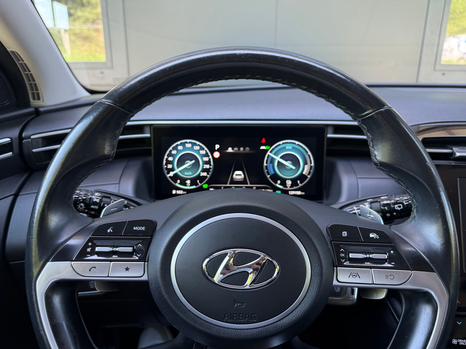 HYUNDAI Tucson 1.6 TGDI HEV Origo 4WD-image-9