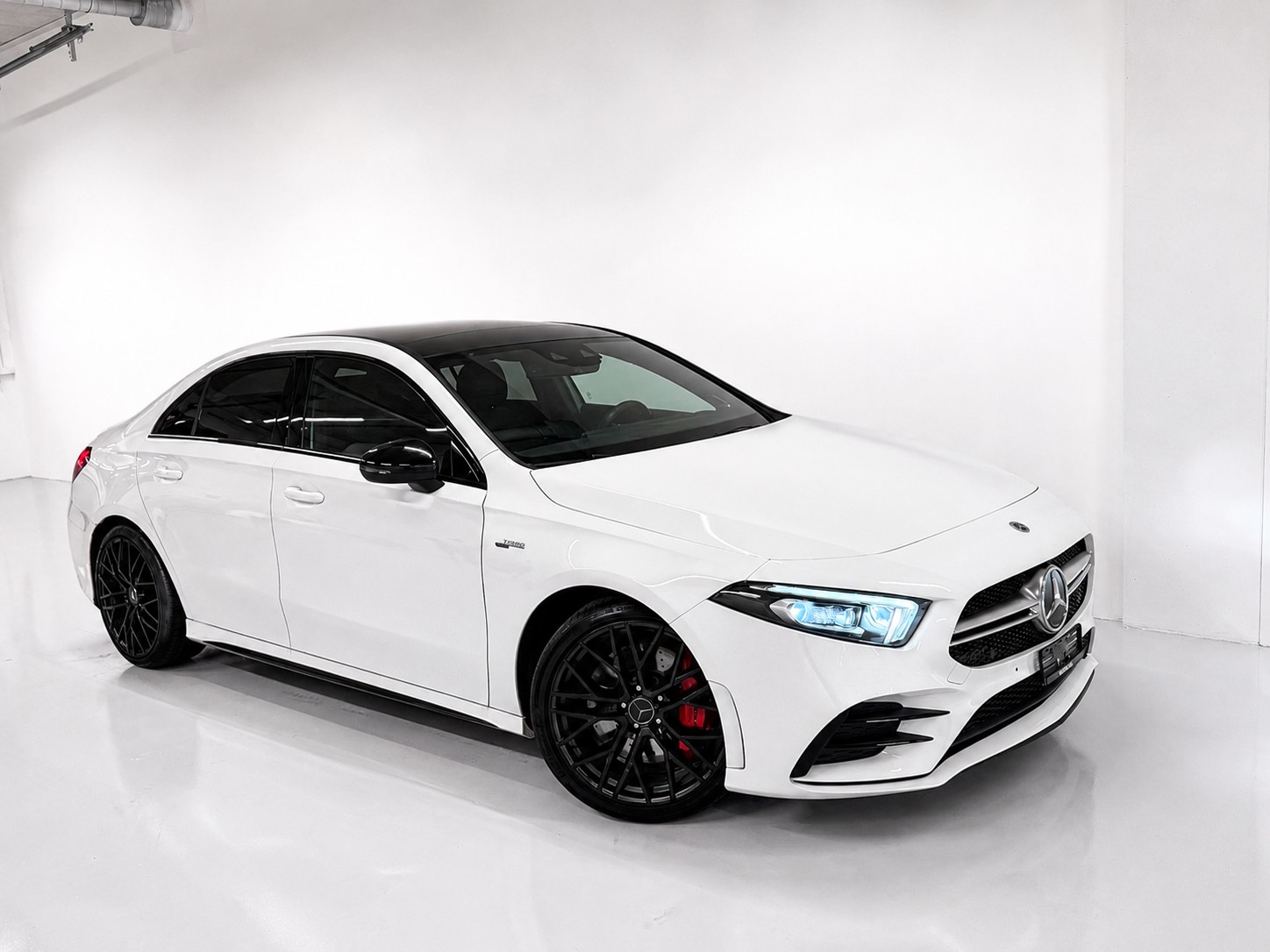 MERCEDES-BENZ A 35 AMG 4Matic Speedshift Limousine-image-6