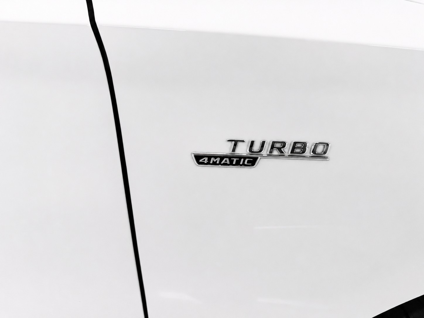 MERCEDES-BENZ A 35 AMG 4Matic Speedshift Limousine-image-14