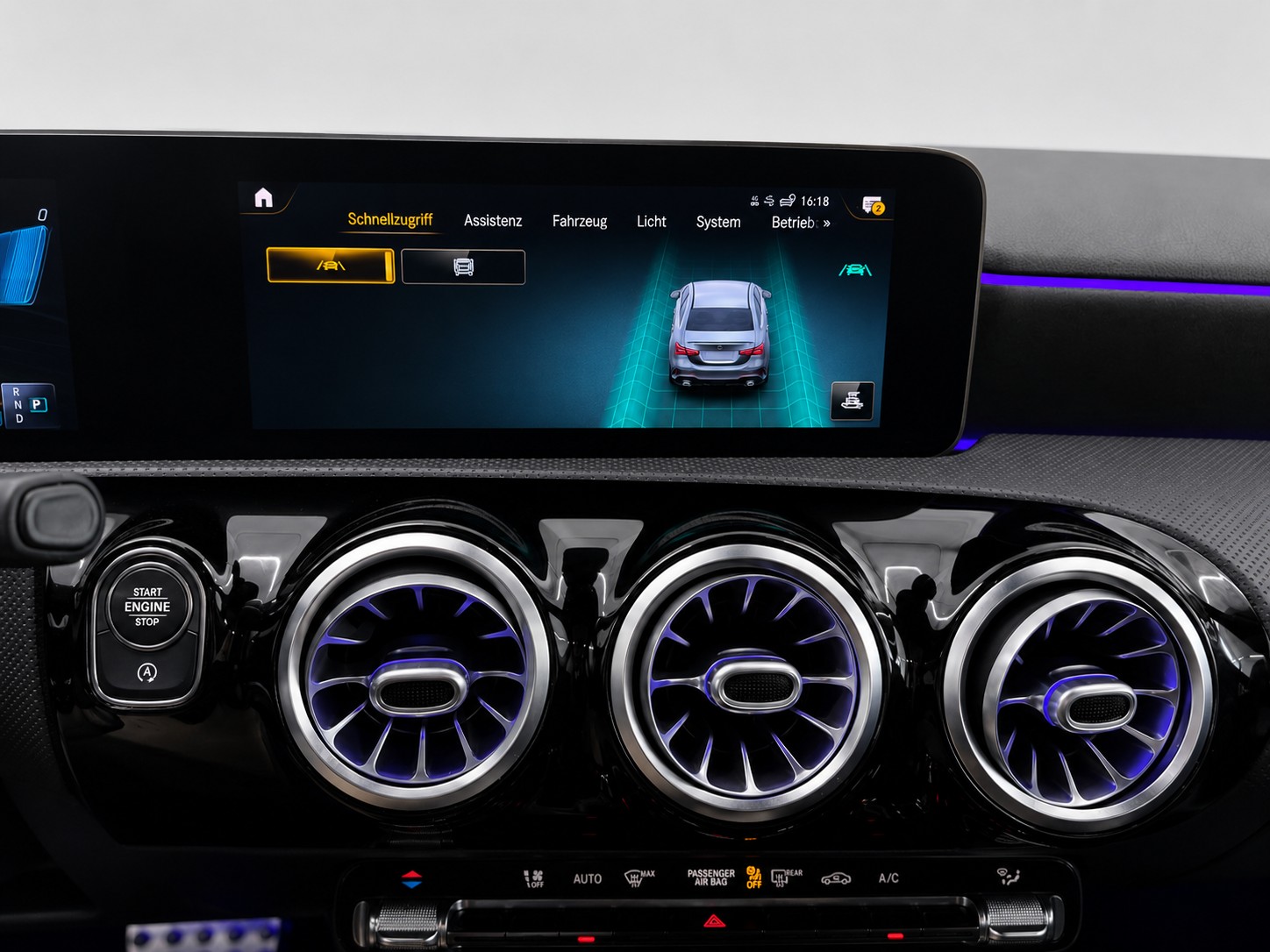 MERCEDES-BENZ A 35 AMG 4Matic Speedshift-image-19