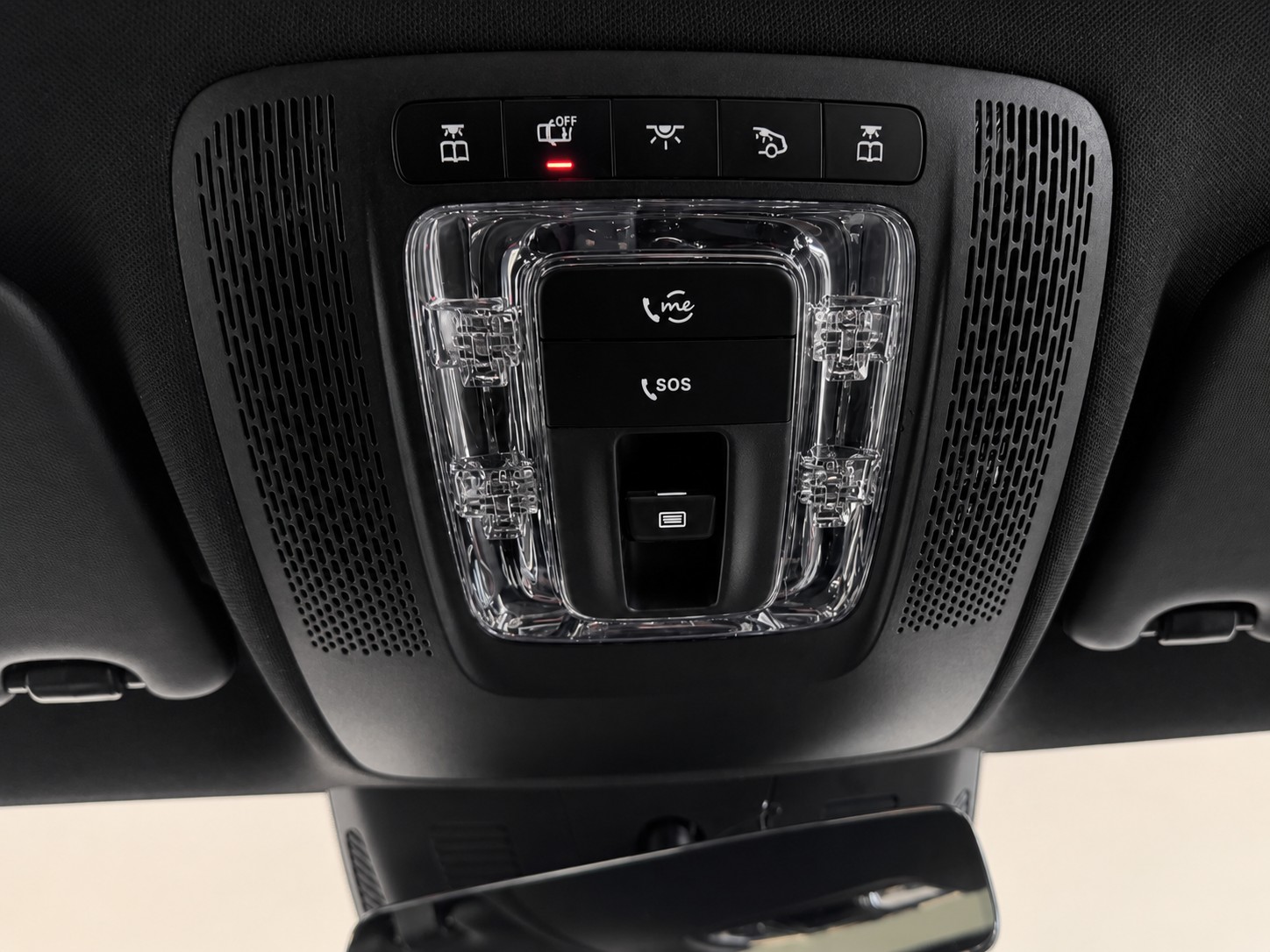 MERCEDES-BENZ A 35 AMG 4Matic Speedshift-image-24