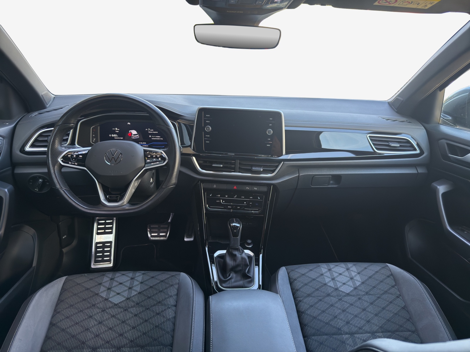 VW T-Roc 2.0 TSI R-Line DSG 4Motion-image-8