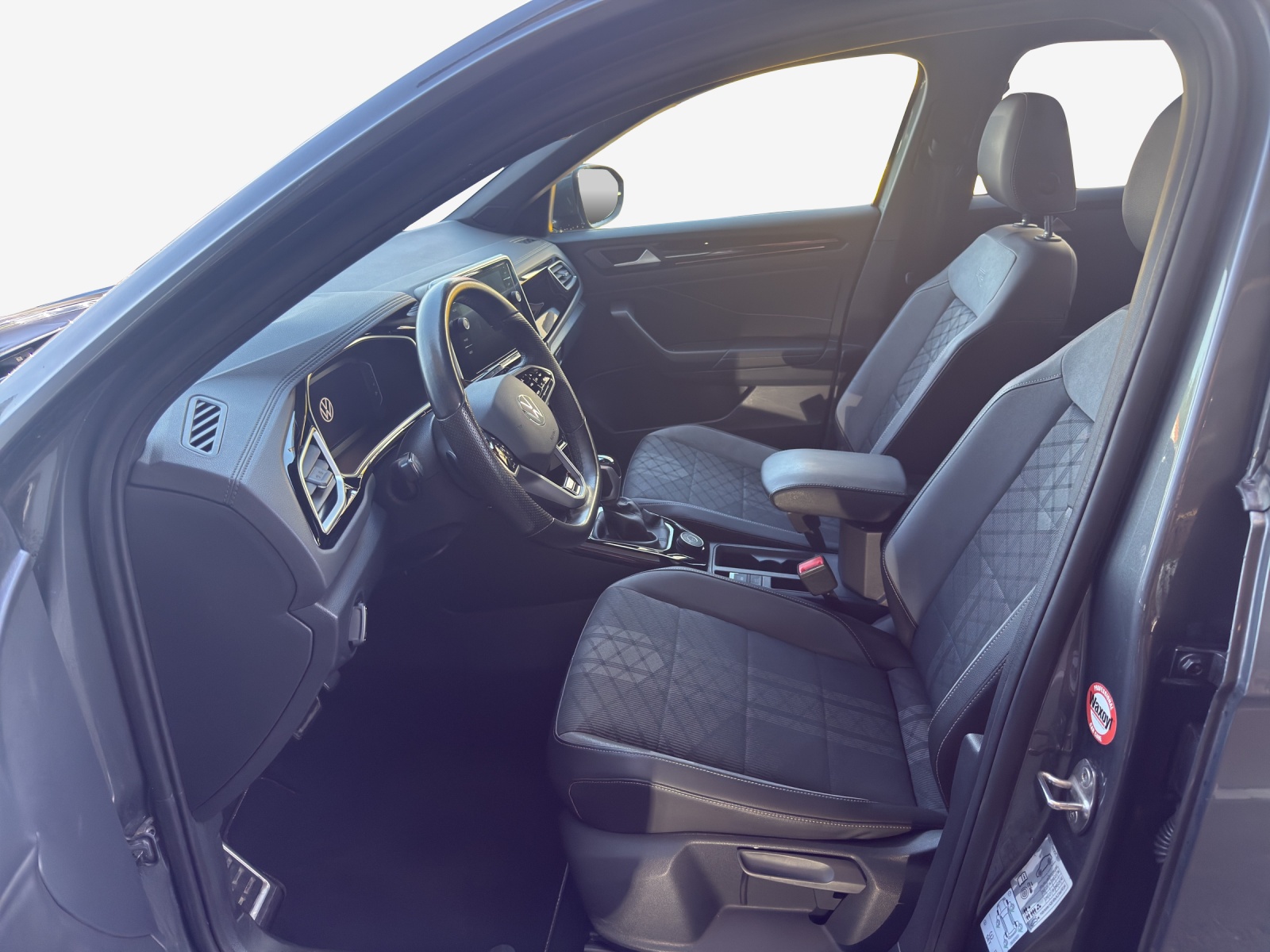VW T-Roc 2.0 TSI R-Line DSG 4Motion-image-7