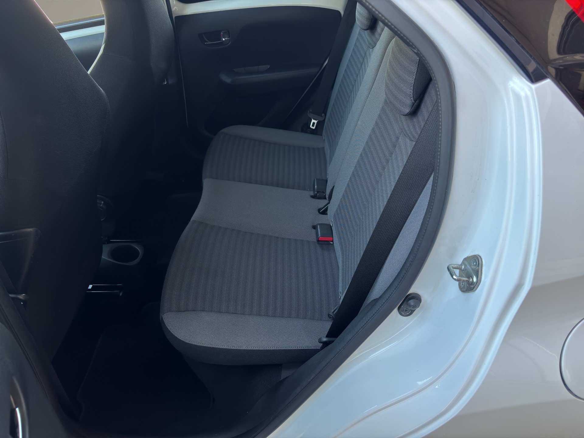 TOYOTA Aygo 1.0 VVT-i Trend X-shift-image-11