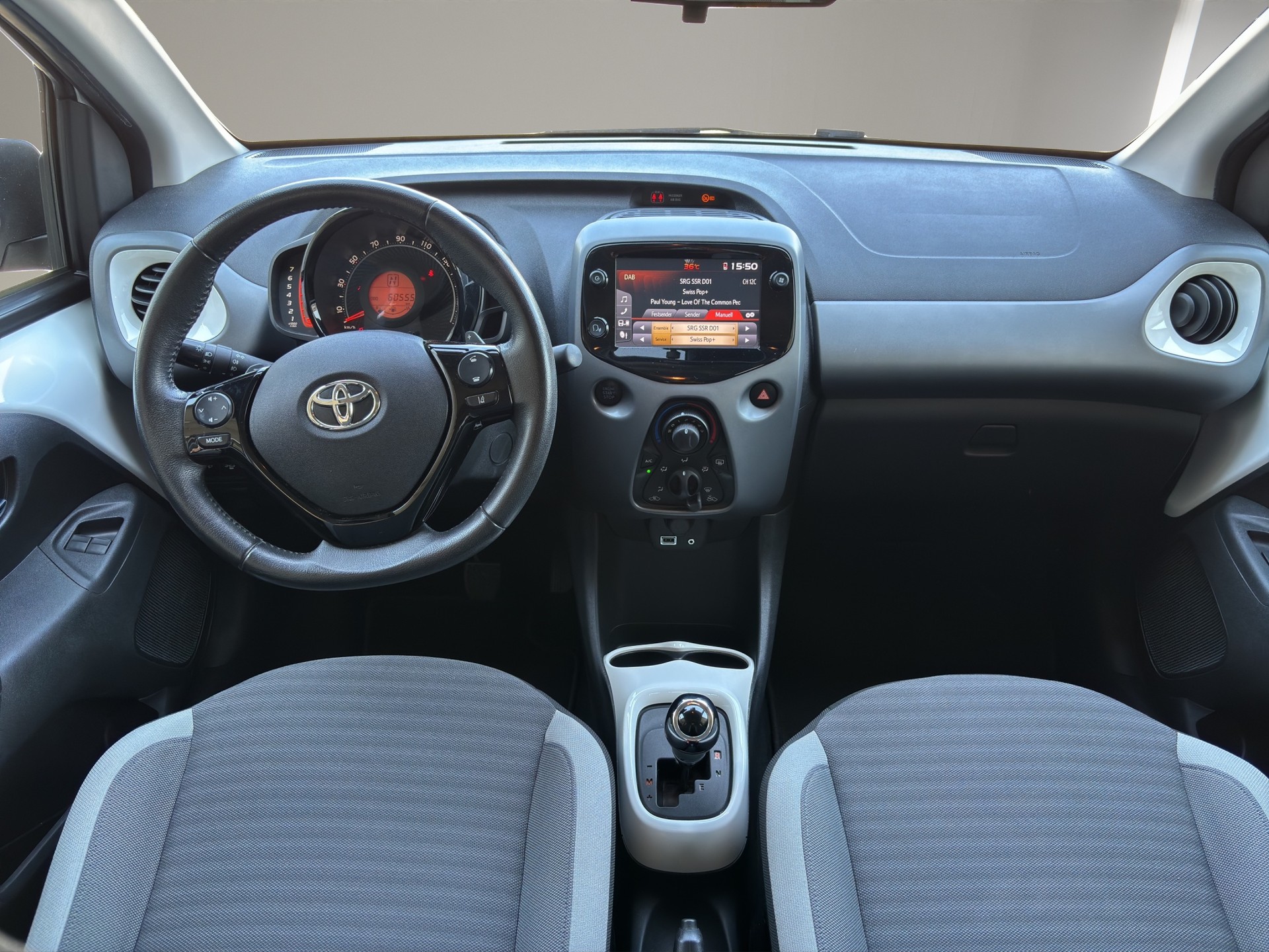 TOYOTA Aygo 1.0 VVT-i Trend X-shift-image-12