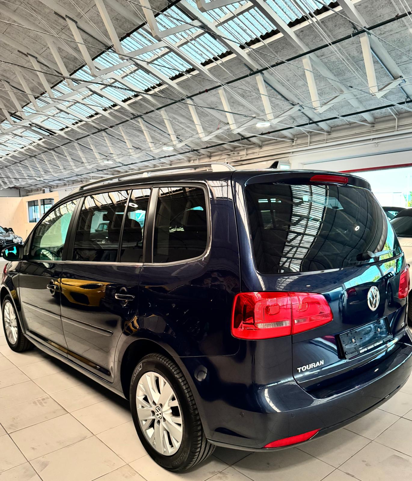 VW Touran 1.4 TSI Design DSG-image-14
