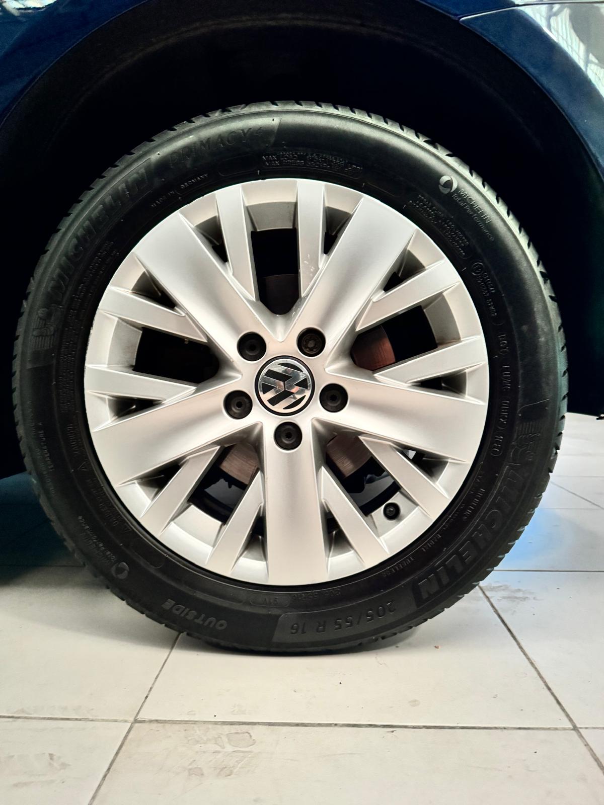 VW Touran 1.4 TSI Design DSG-image-15