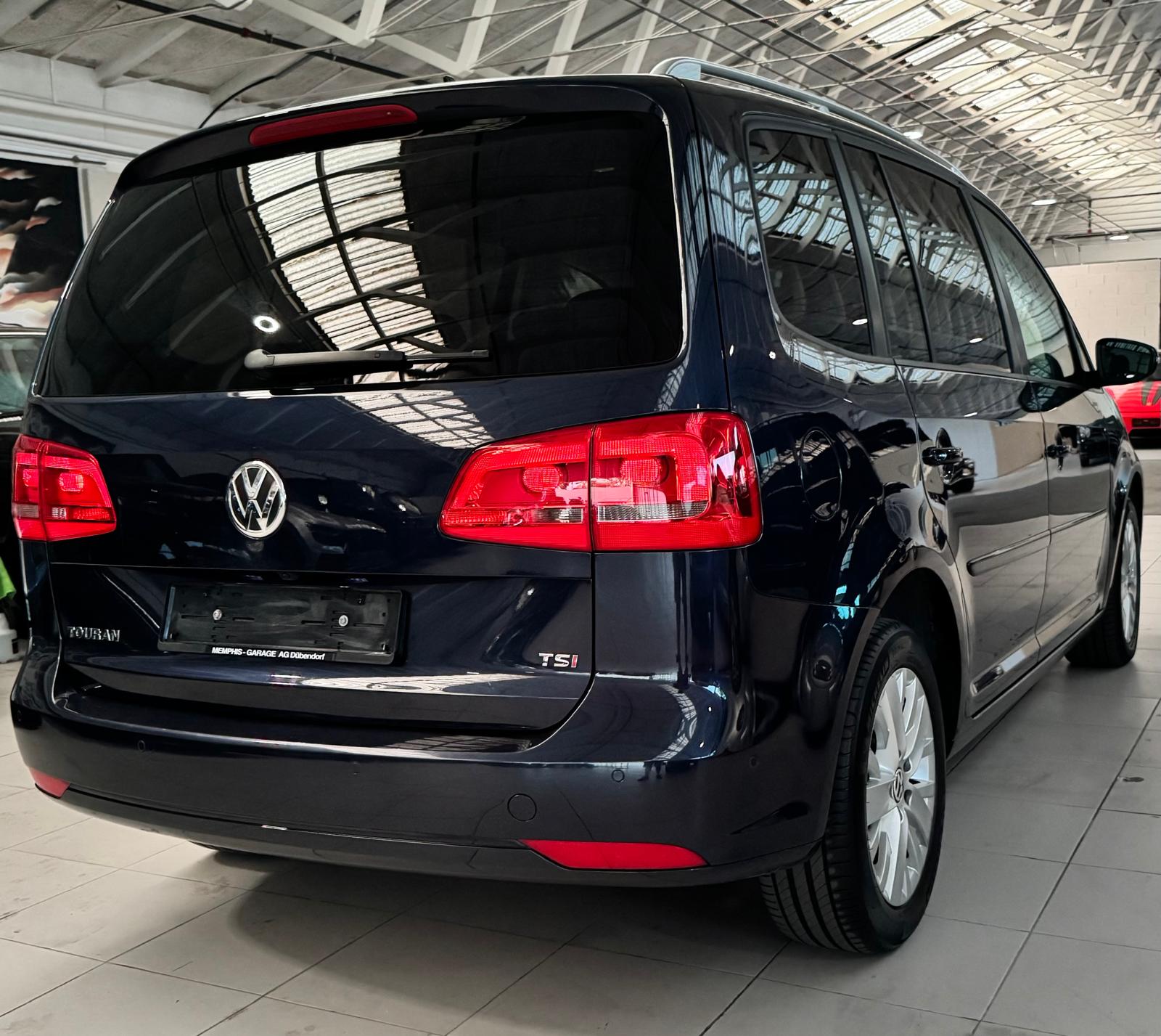 VW Touran 1.4 TSI Design DSG-image-4